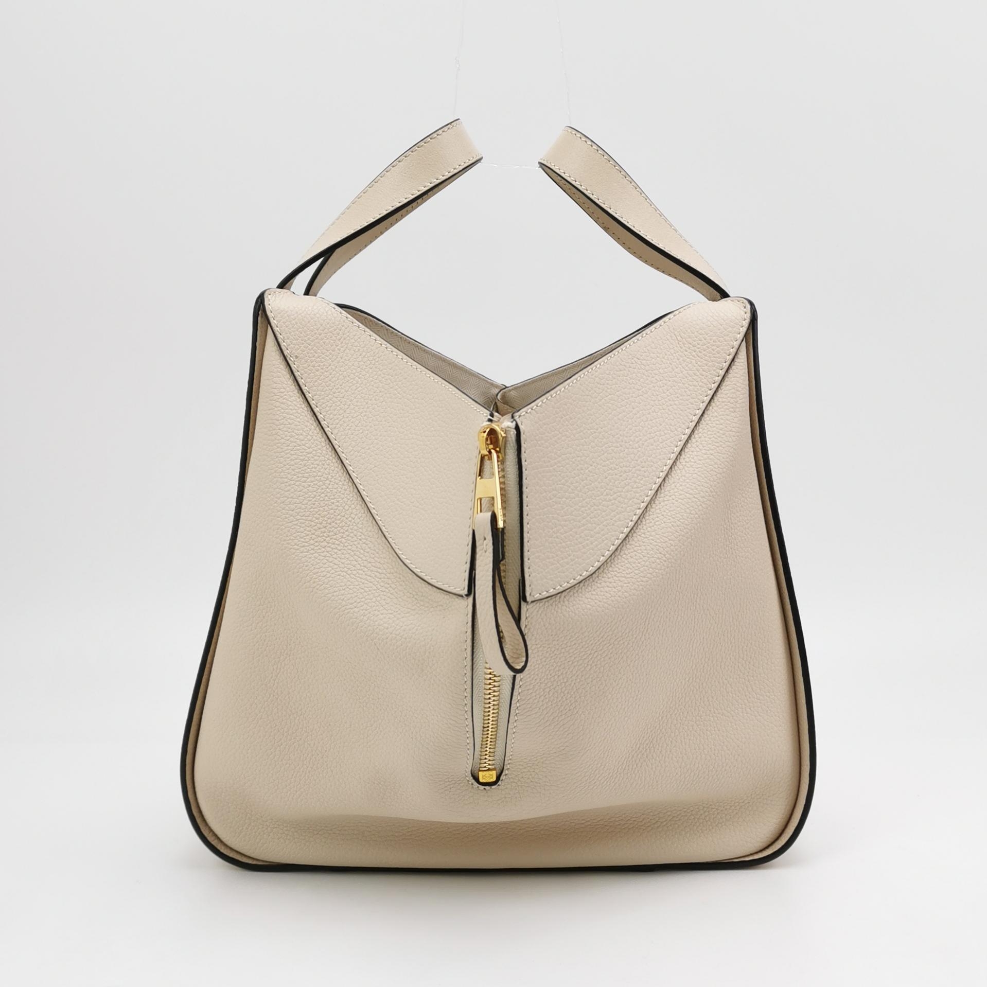 Loewe Hammock Bag Leather Small — photo 4 of 15