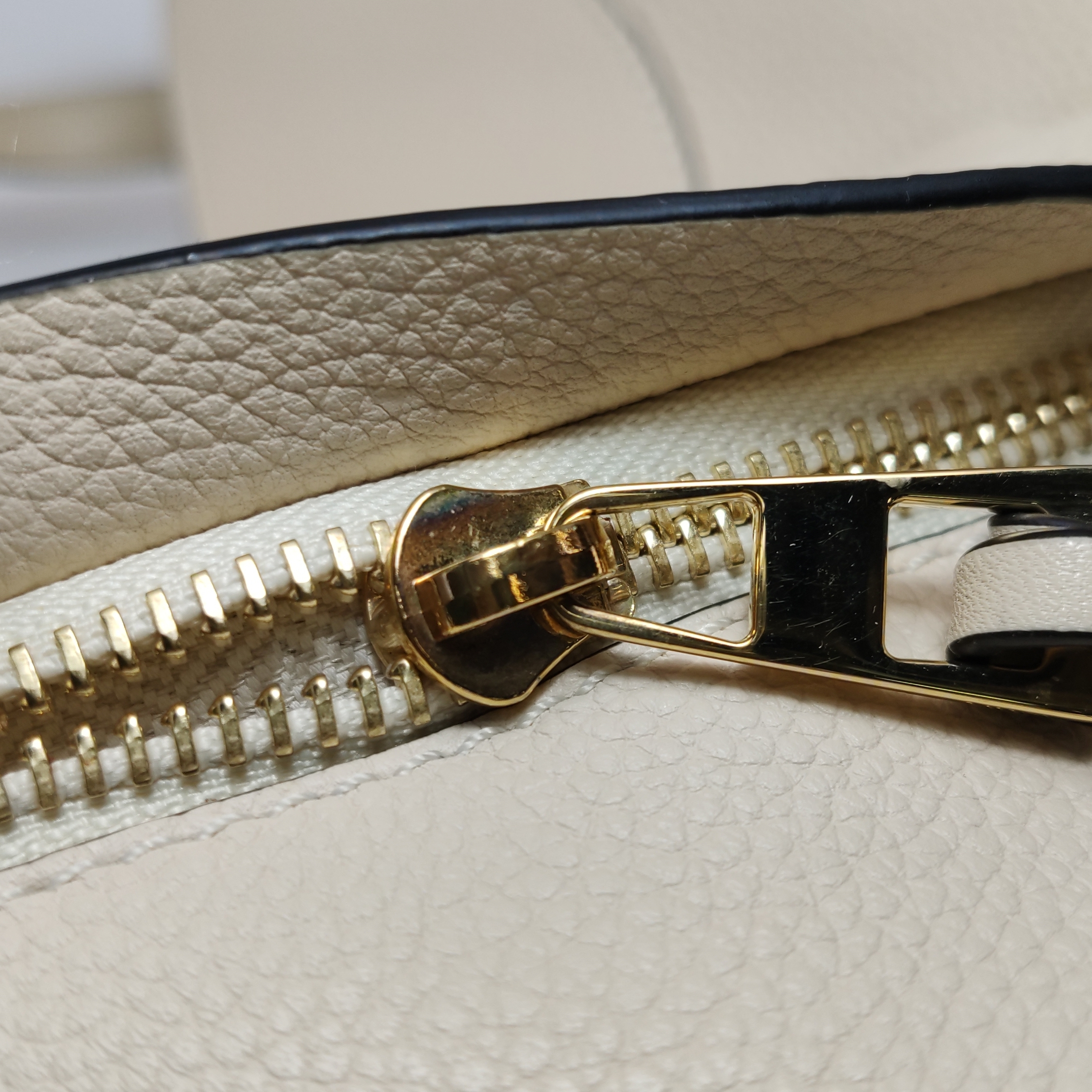 Loewe Hammock Bag Leather Small — photo 11 of 15