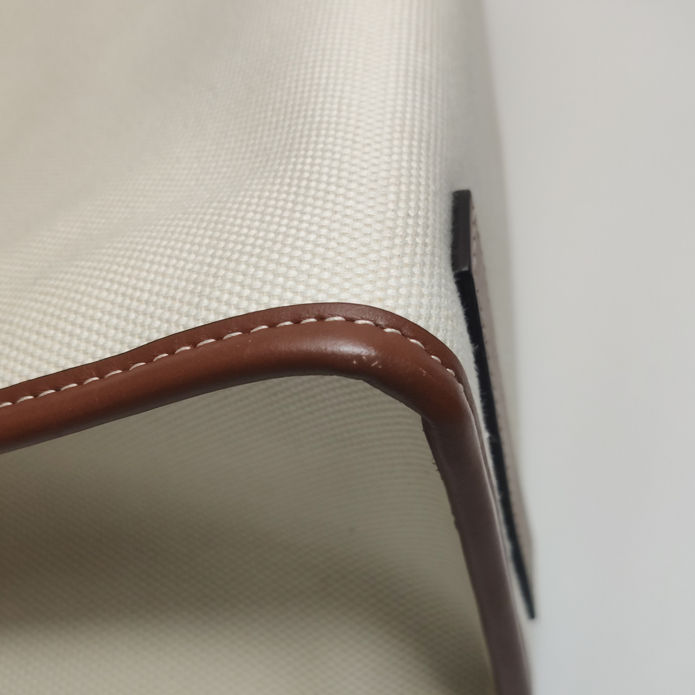 Burberry Freya Shopping Tote Canvas with Leather Small — photo 11 of 12