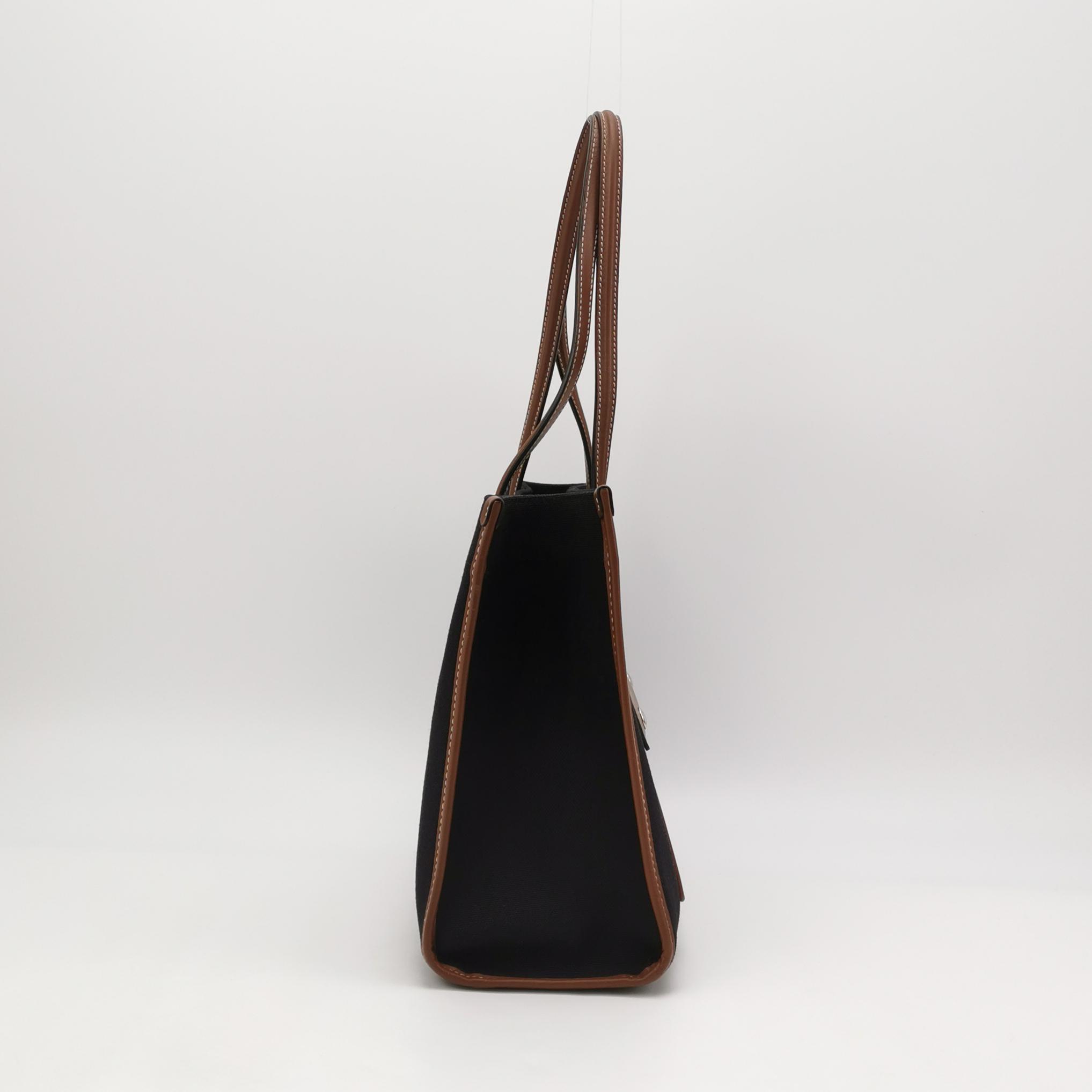 Burberry Freya Shopping Tote Canvas with Leather Small — photo 3 of 13