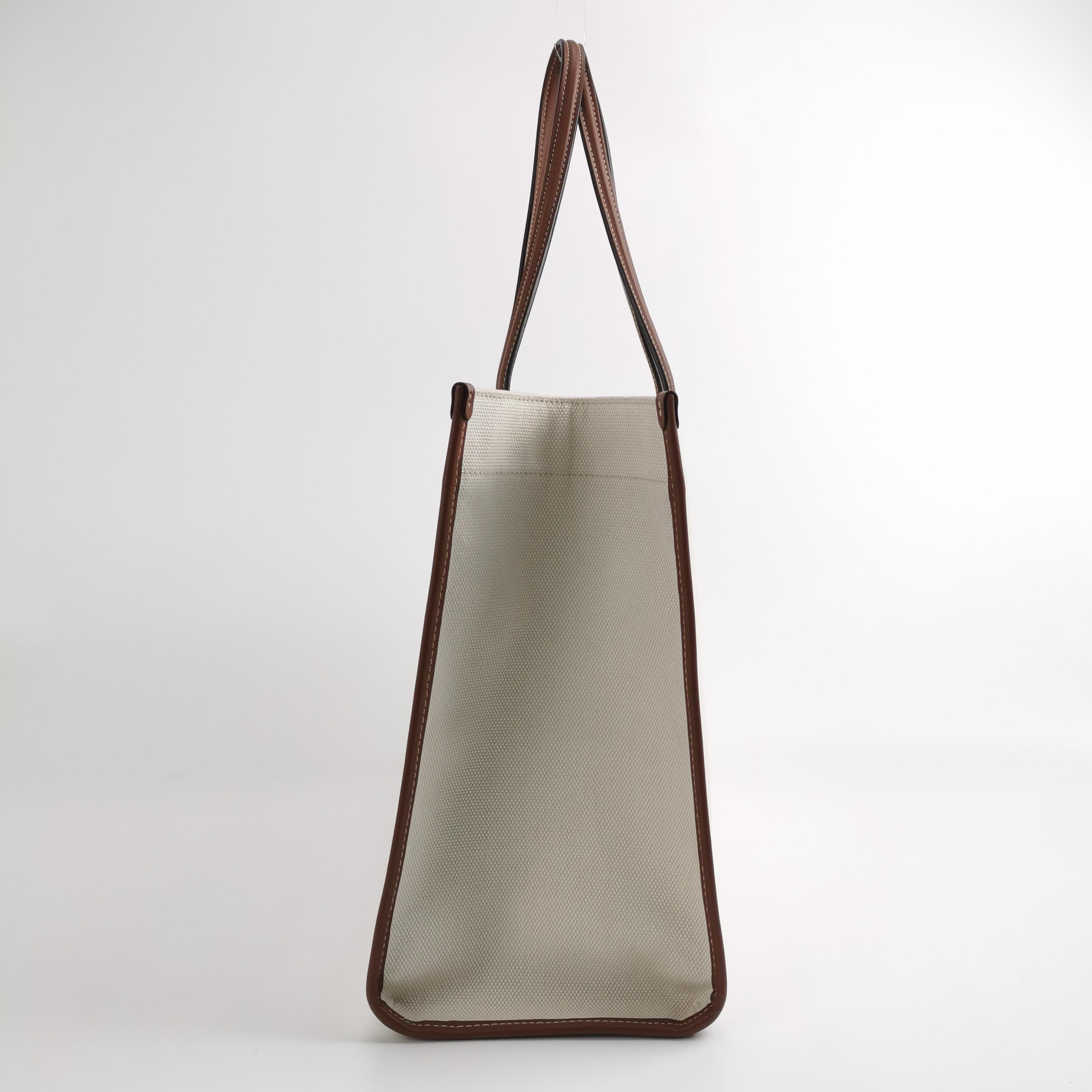 Burberry Freya Shopping Tote Canvas with Leather Medium — photo 3 of 13