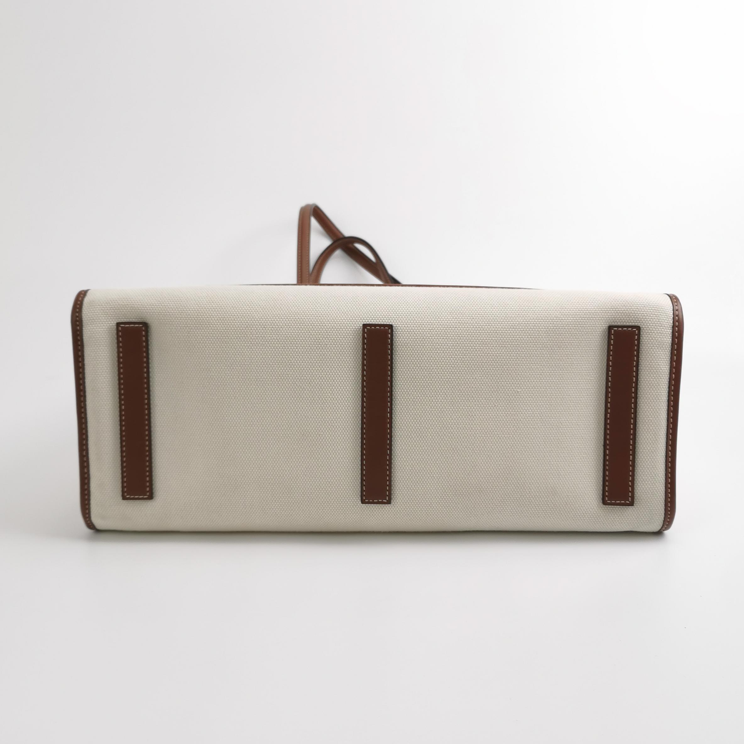 Burberry Freya Shopping Tote Canvas with Leather Medium — photo 6 of 13