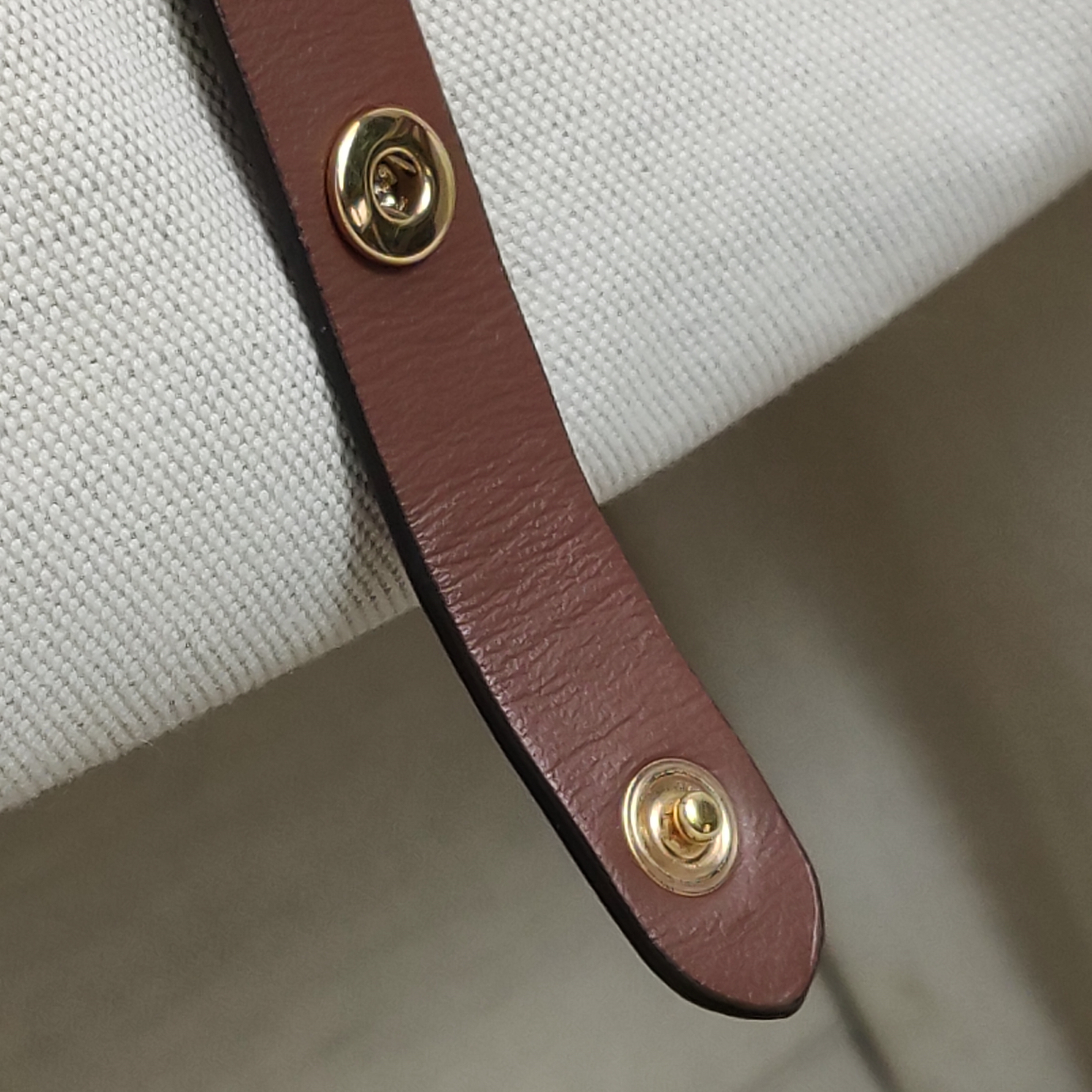 Burberry Freya Shopping Tote Canvas with Leather Medium — photo 12 of 13
