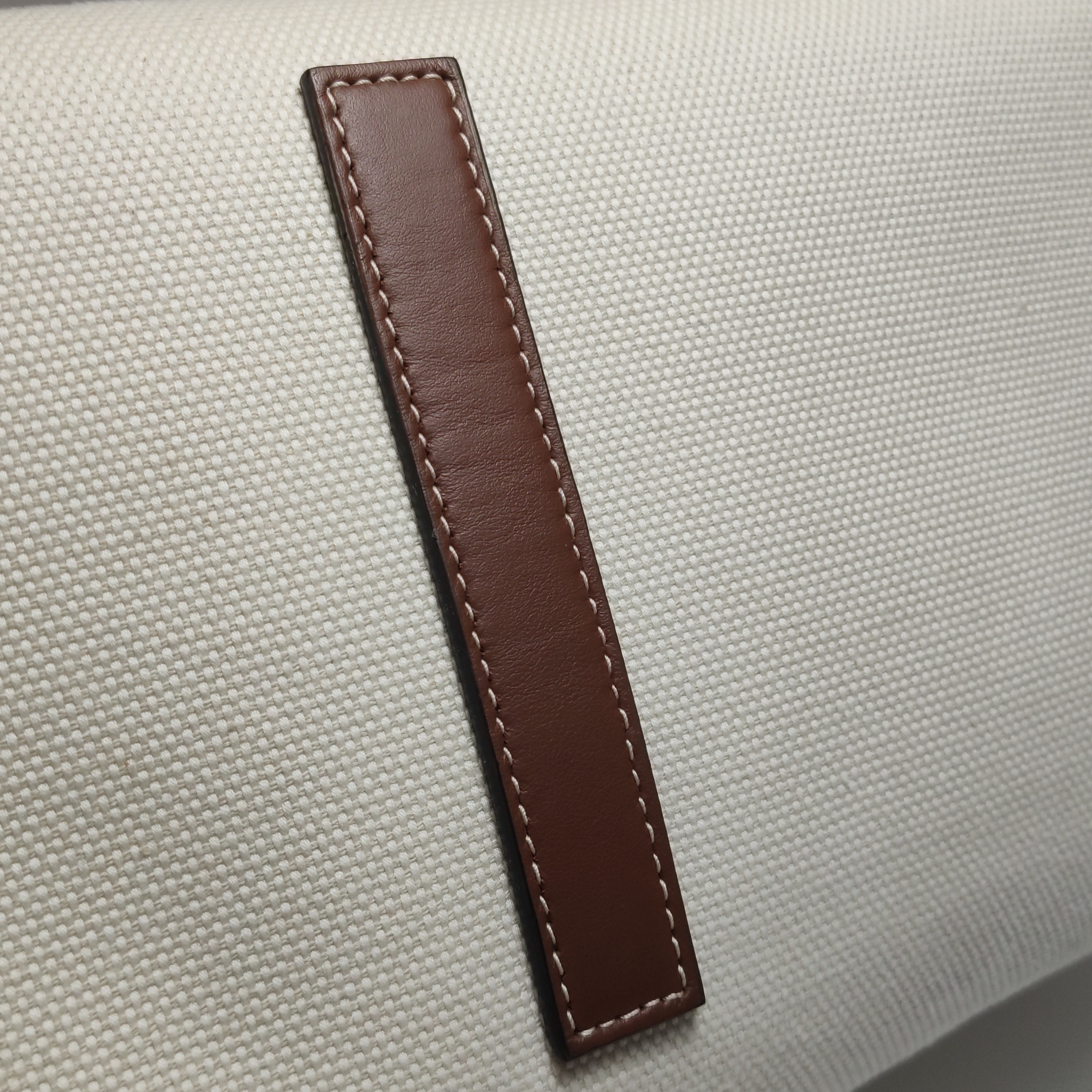 Burberry Freya Shopping Tote Canvas with Leather Medium — photo 10 of 13