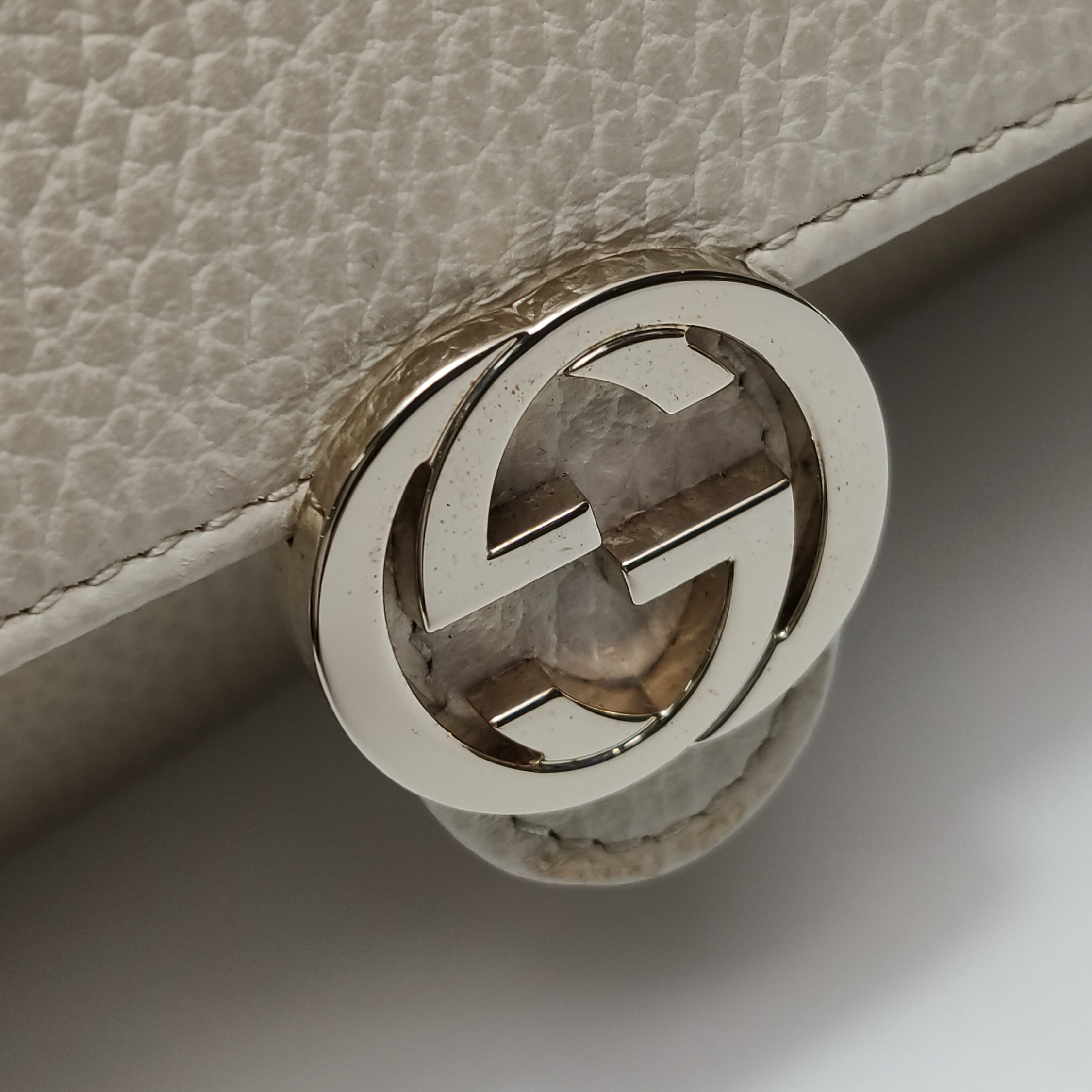 Gucci Interlocking Shoulder Bag Leather — photo 8 of 10