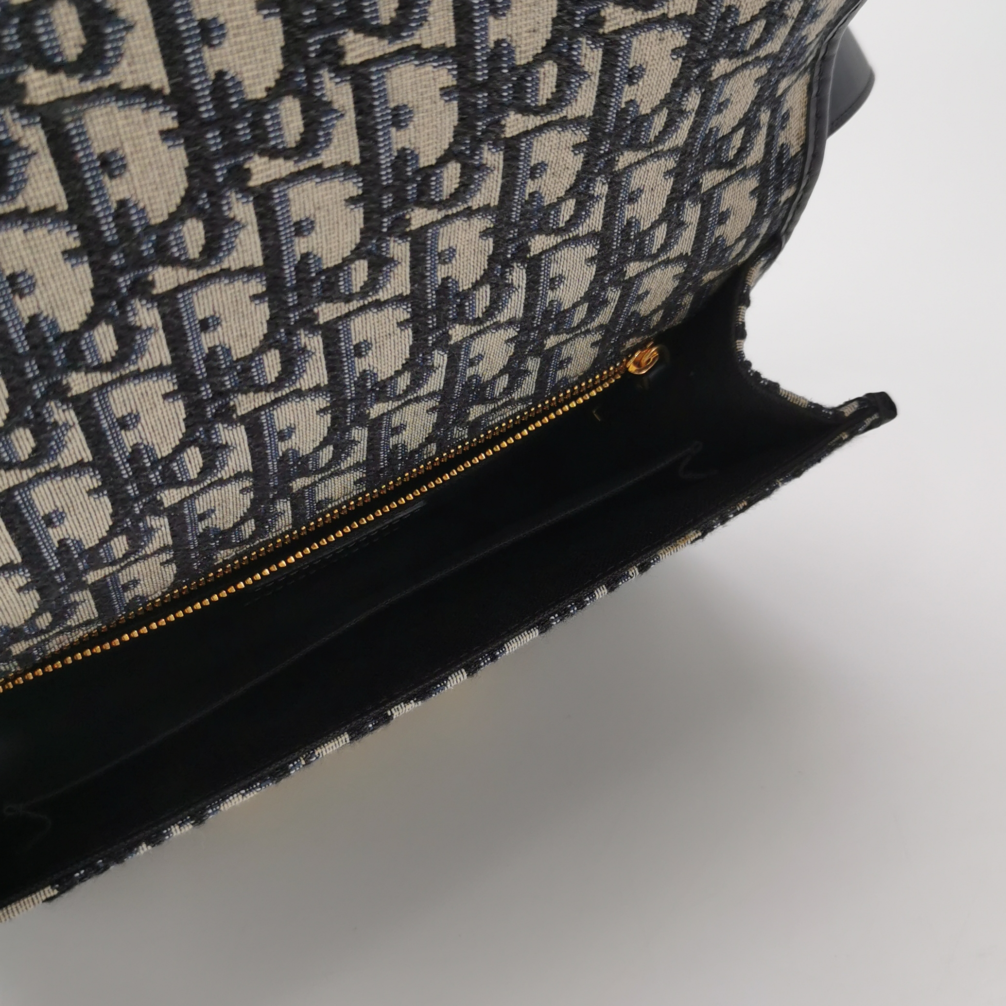 Christian Dior 30 Montaigne Flap Bag Oblique Canvas — photo 7 of 11