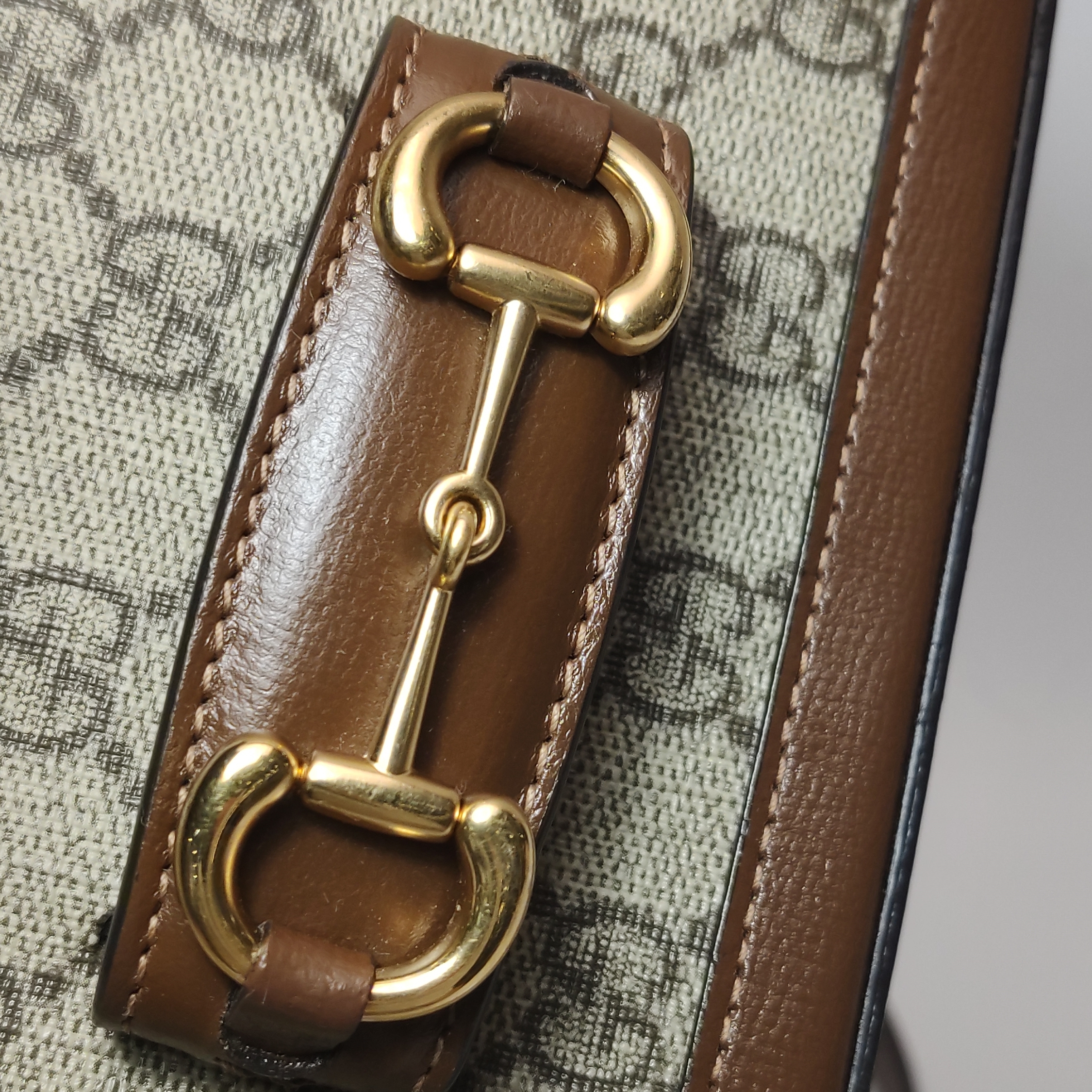 Gucci Horsebit 1955 Shoulder Bag GG Coated Canvas with Leather East West — photo 10 of 15