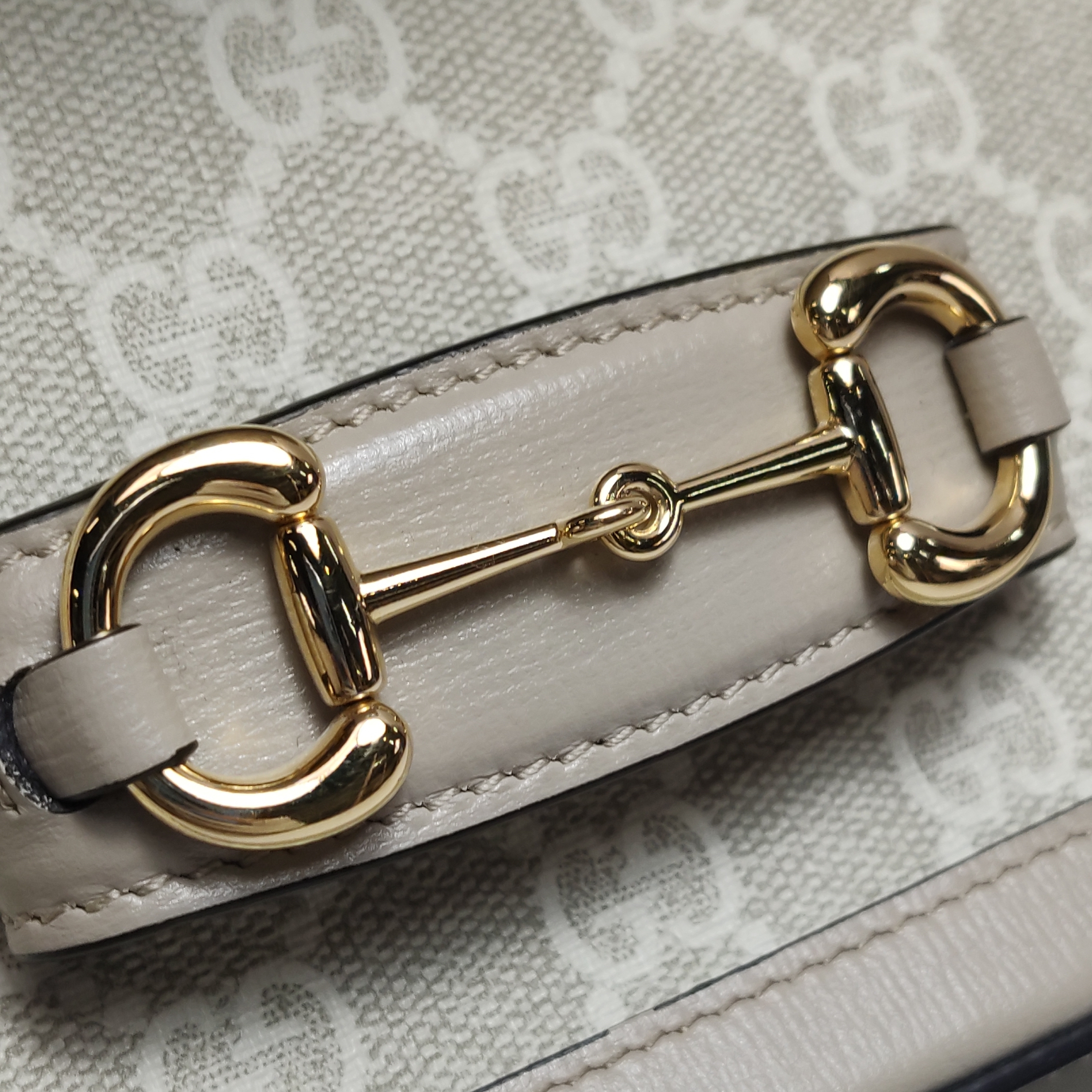 Gucci Horsebit 1955 Shoulder Bag GG Coated Canvas with Leather East West — photo 8 of 11