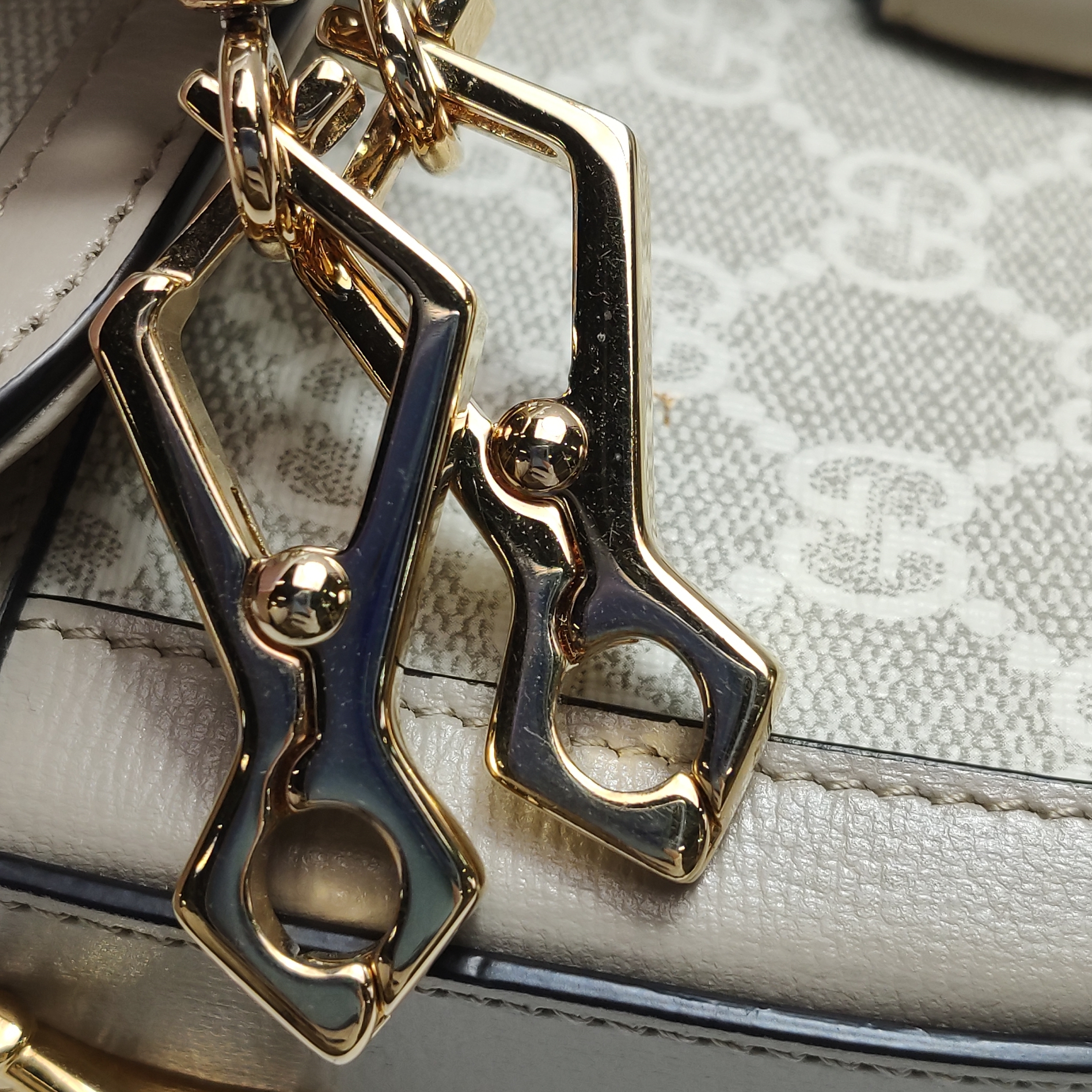 Gucci Horsebit 1955 Shoulder Bag GG Coated Canvas with Leather East West — photo 10 of 11