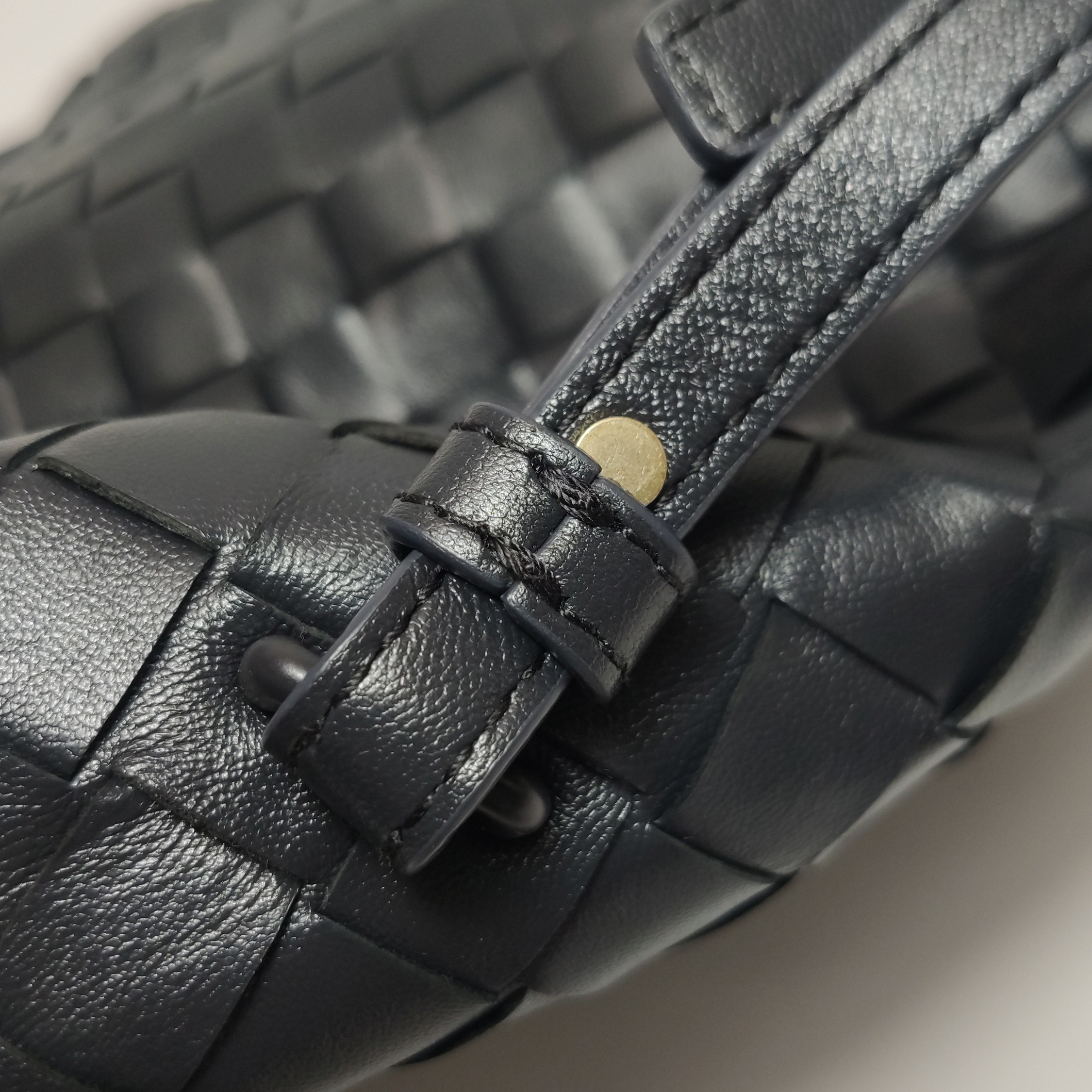 Bottega Veneta Hop Hobo Intrecciato Leather Mini — photo 11 of 12