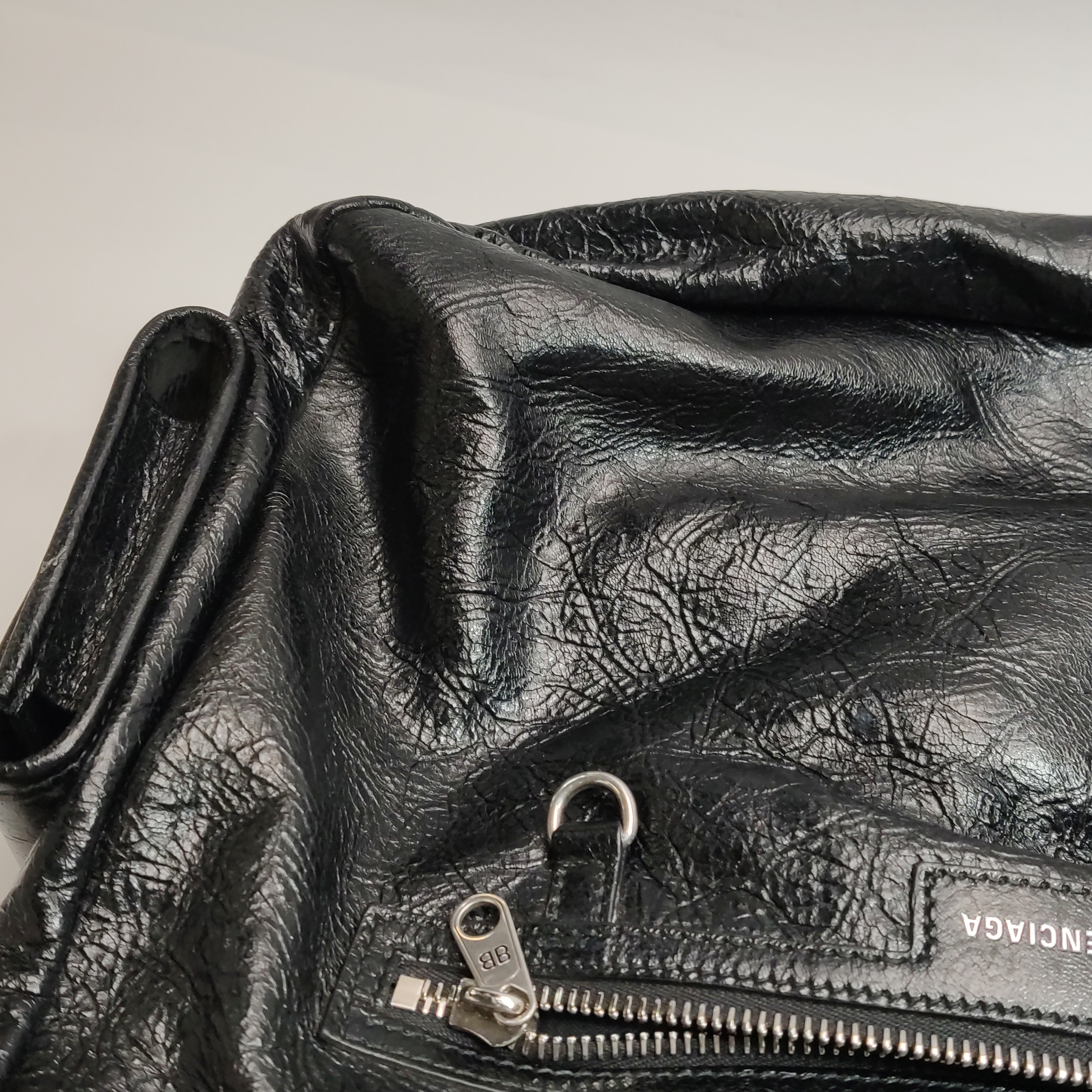 Balenciaga Superbusy Messenger Bag Leather Medium — photo 9 of 12