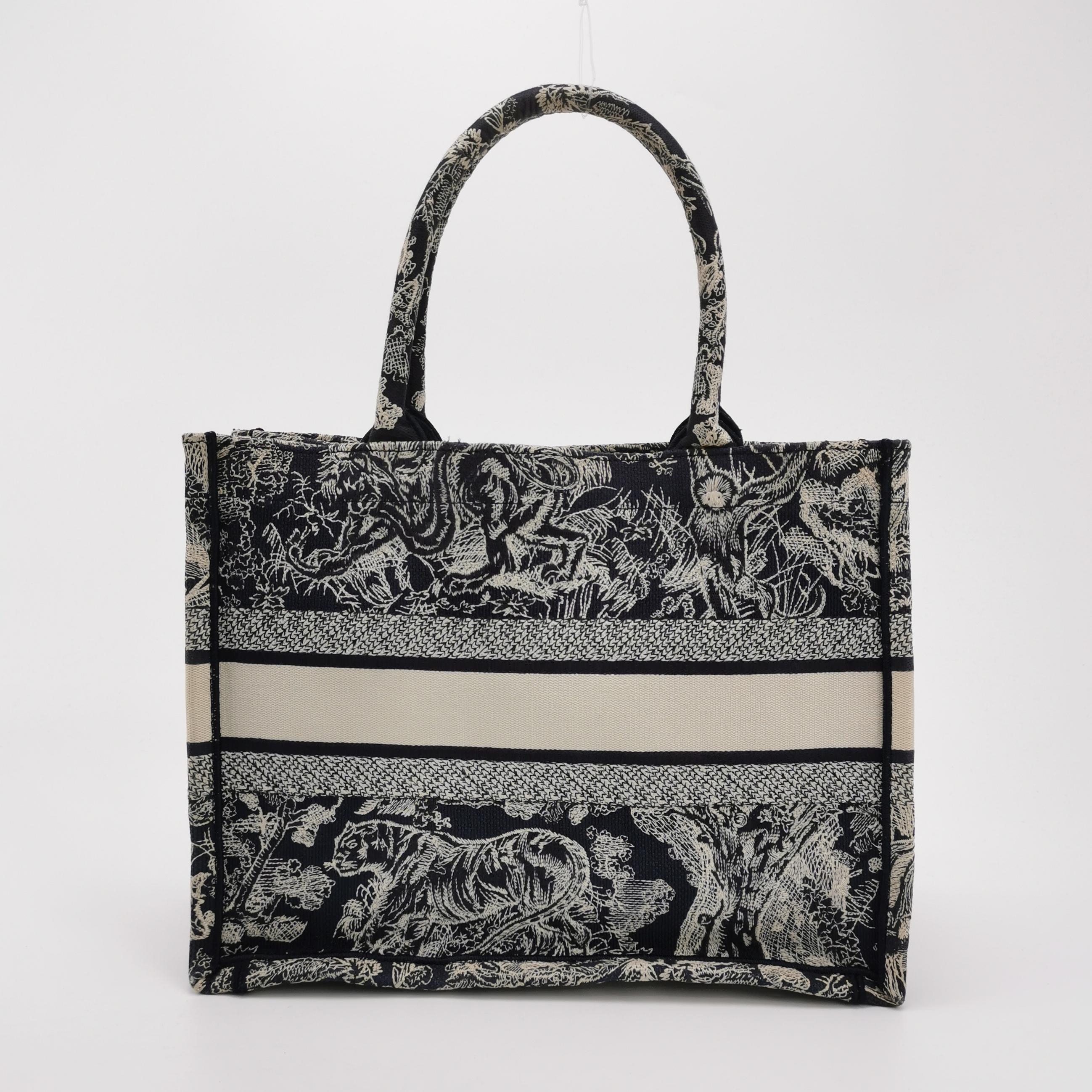 Christian Dior Book Tote Embroidered Canvas Large — photo 5 of 14