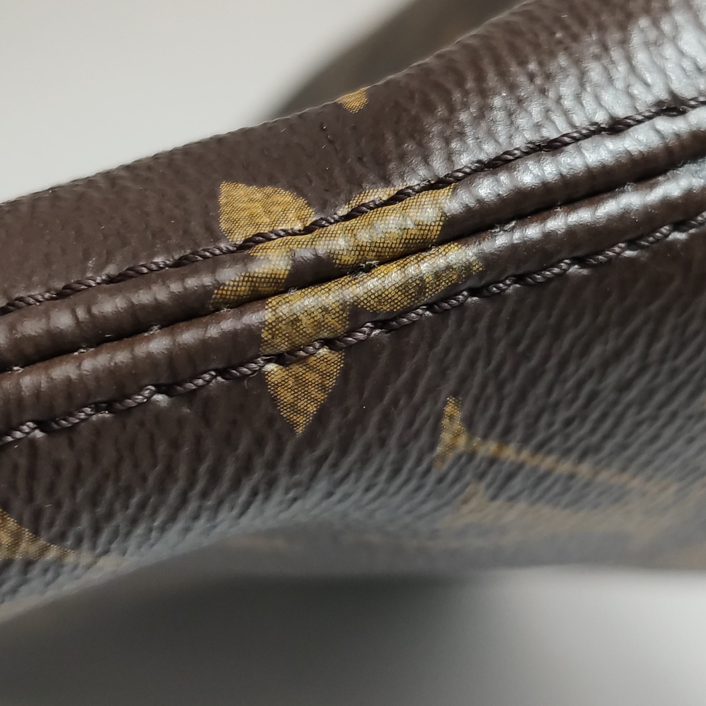 Louis Vuitton(LV) Boulogne NM Handbag Monogram Canvas — photo 9 of 14