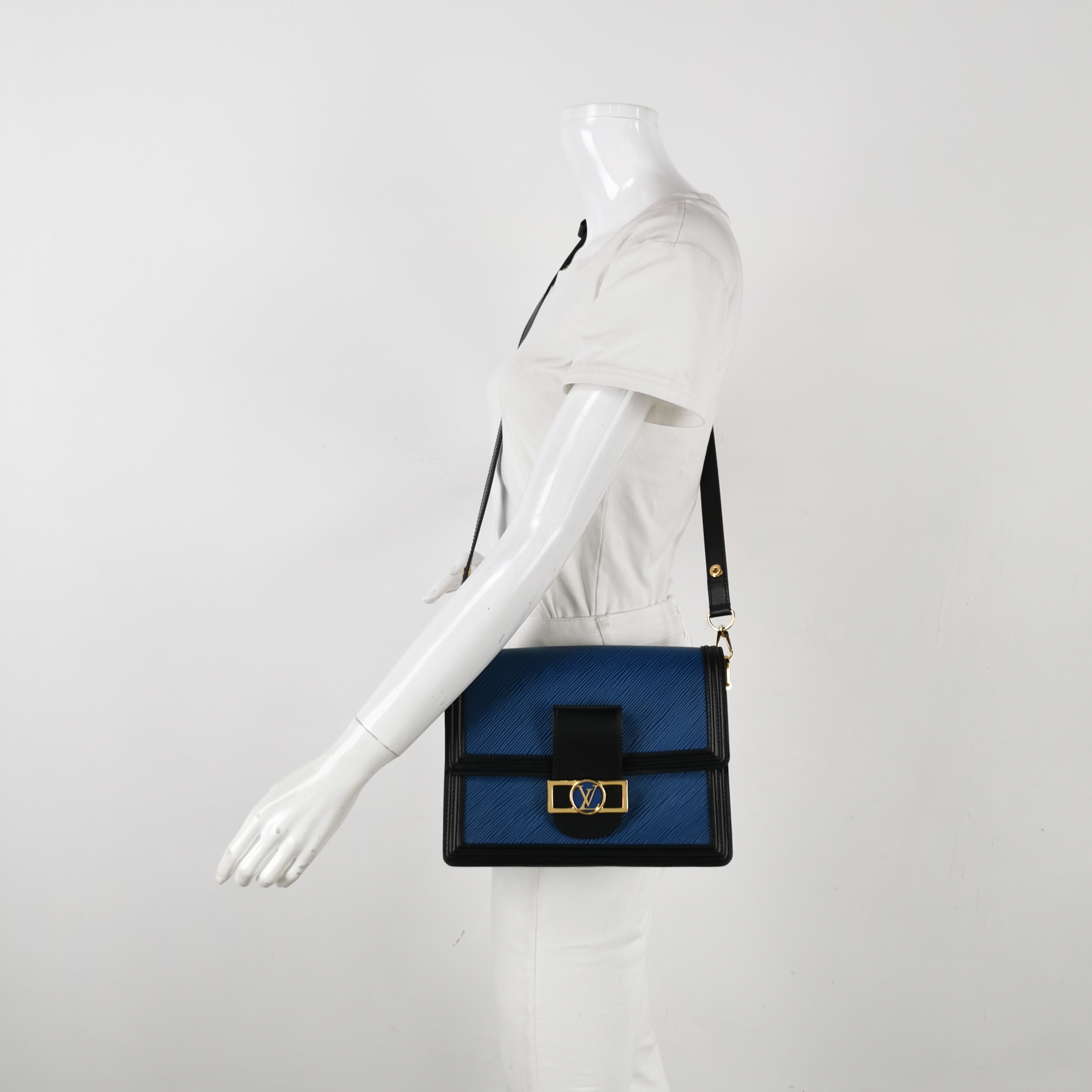 Louis Vuitton(LV) Dauphine Shoulder Bag Epi Leather Medium — alternate view