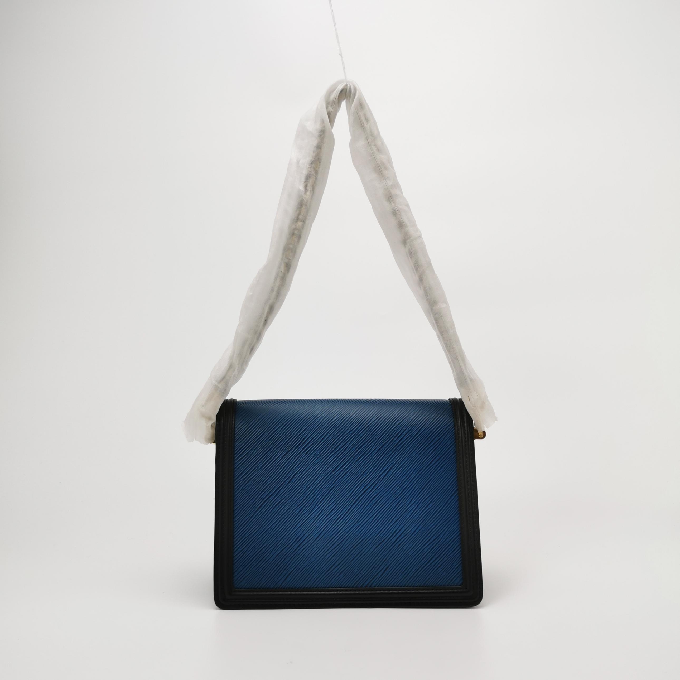 Louis Vuitton(LV) Dauphine Shoulder Bag Epi Leather Medium — photo 5 of 14