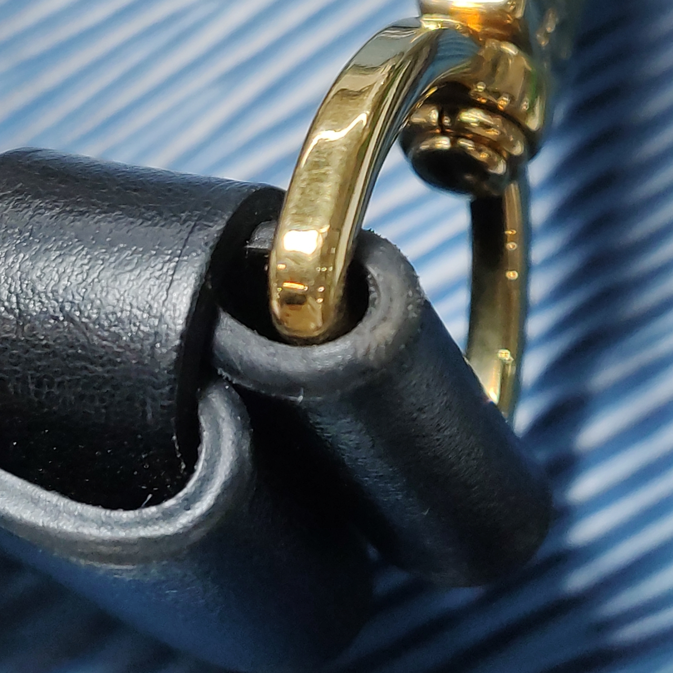 Louis Vuitton(LV) Dauphine Shoulder Bag Epi Leather Medium — photo 11 of 14