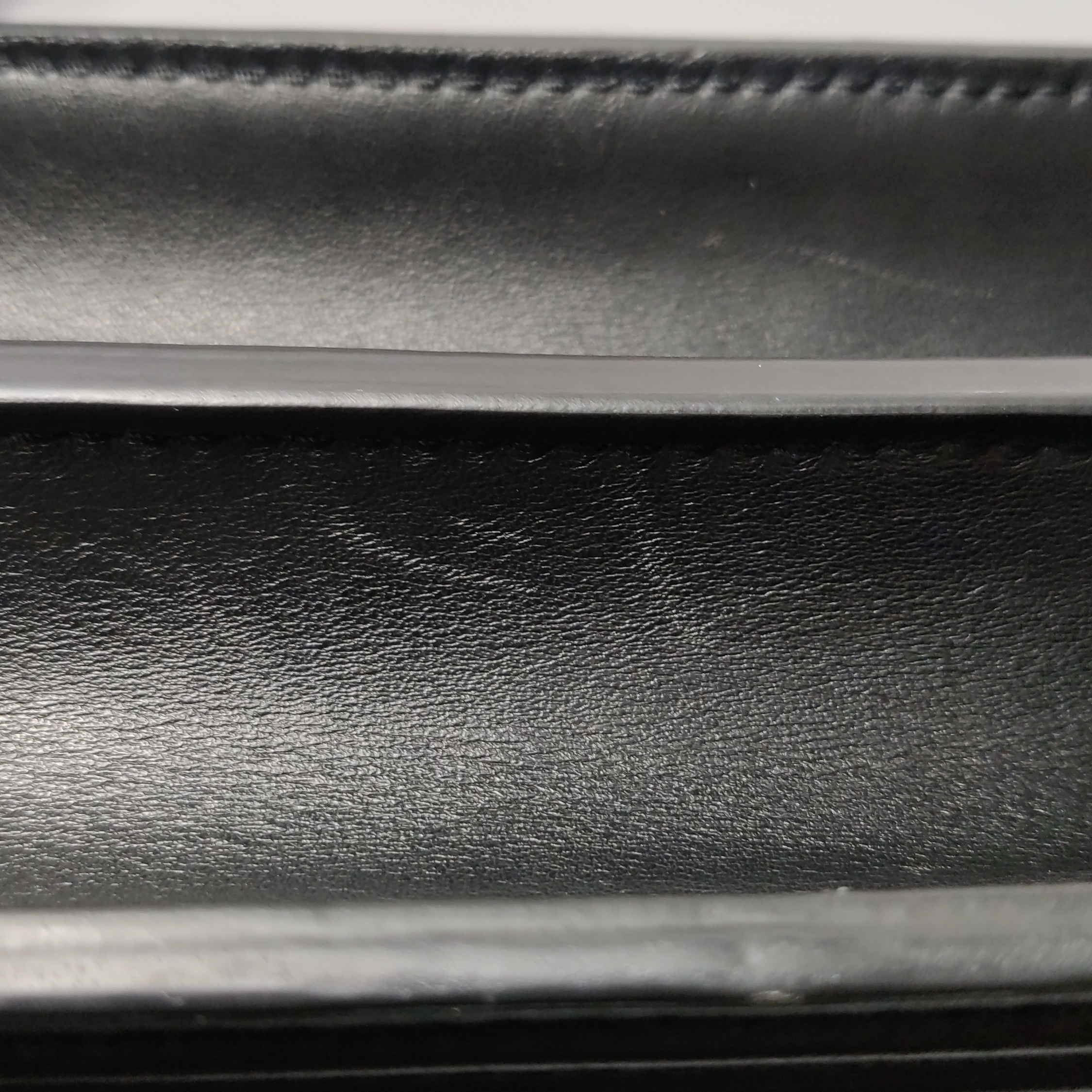 Louis Vuitton(LV) Dauphine Shoulder Bag Epi Leather Medium — photo 8 of 14