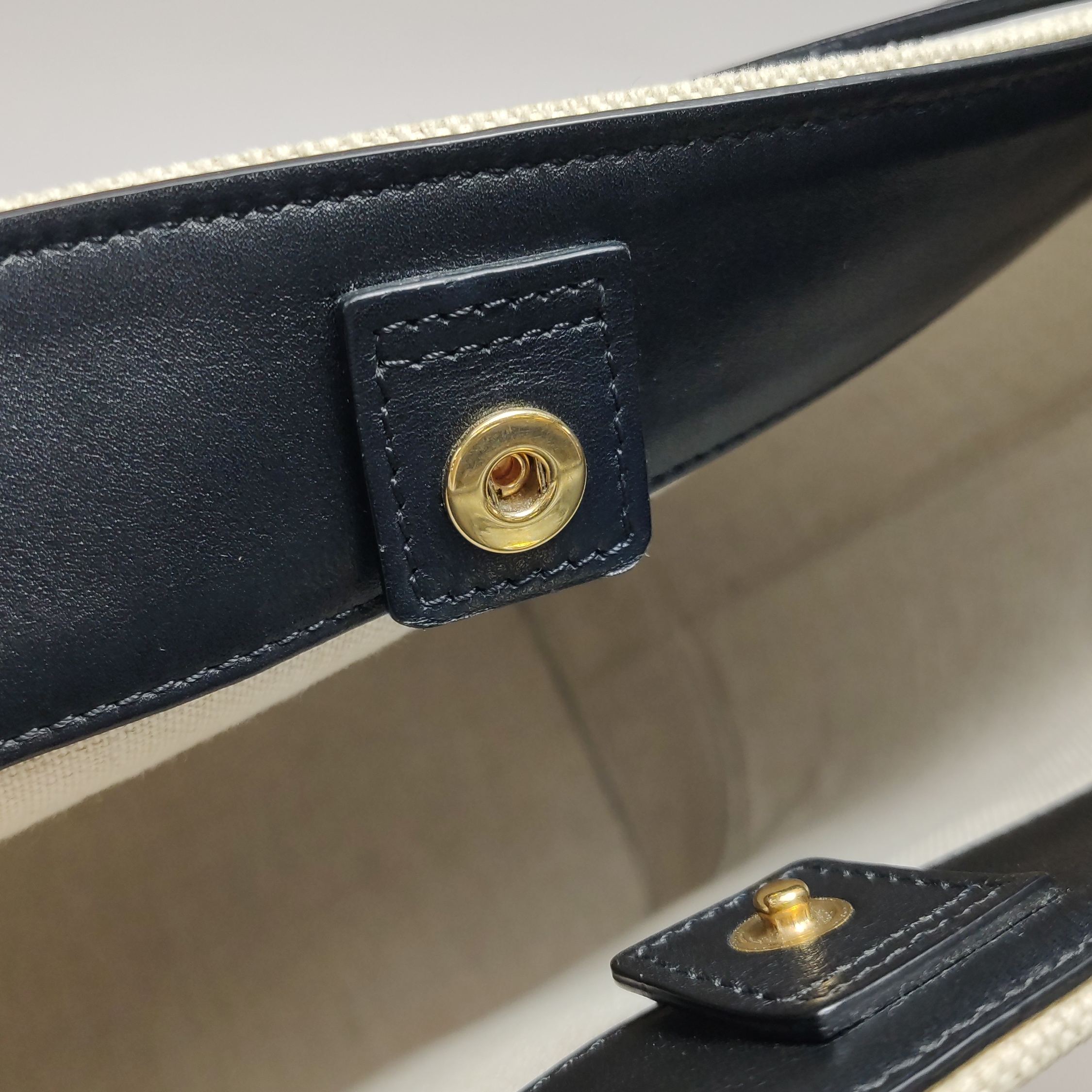 Celine Cuir Triomphe Bucket Bag Canvas Leather Small — photo 13 of 15