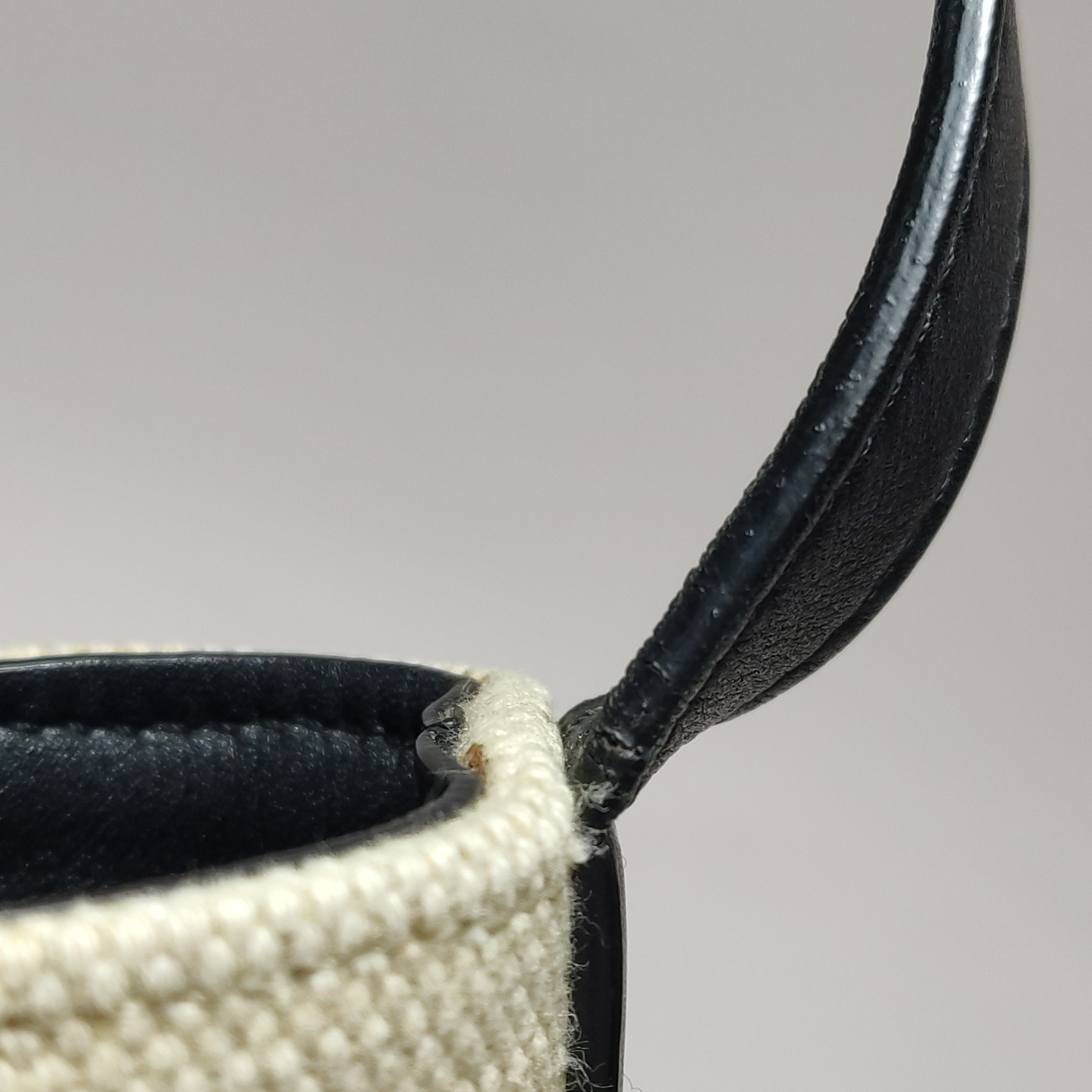 Celine Cuir Triomphe Bucket Bag Canvas Leather Small — photo 15 of 15