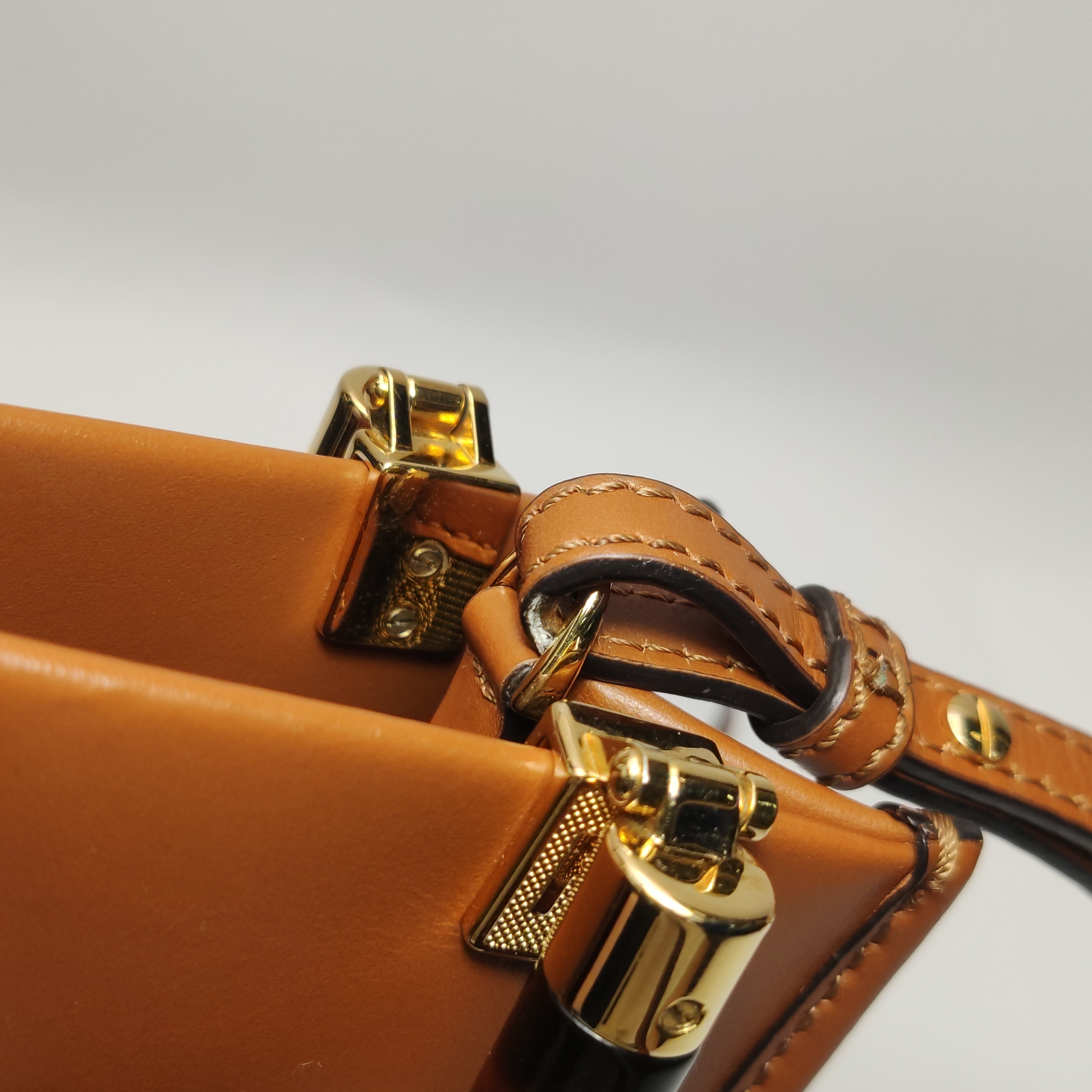 Fendi Sunshine Shopper Tote Leather Mini — photo 11 of 16