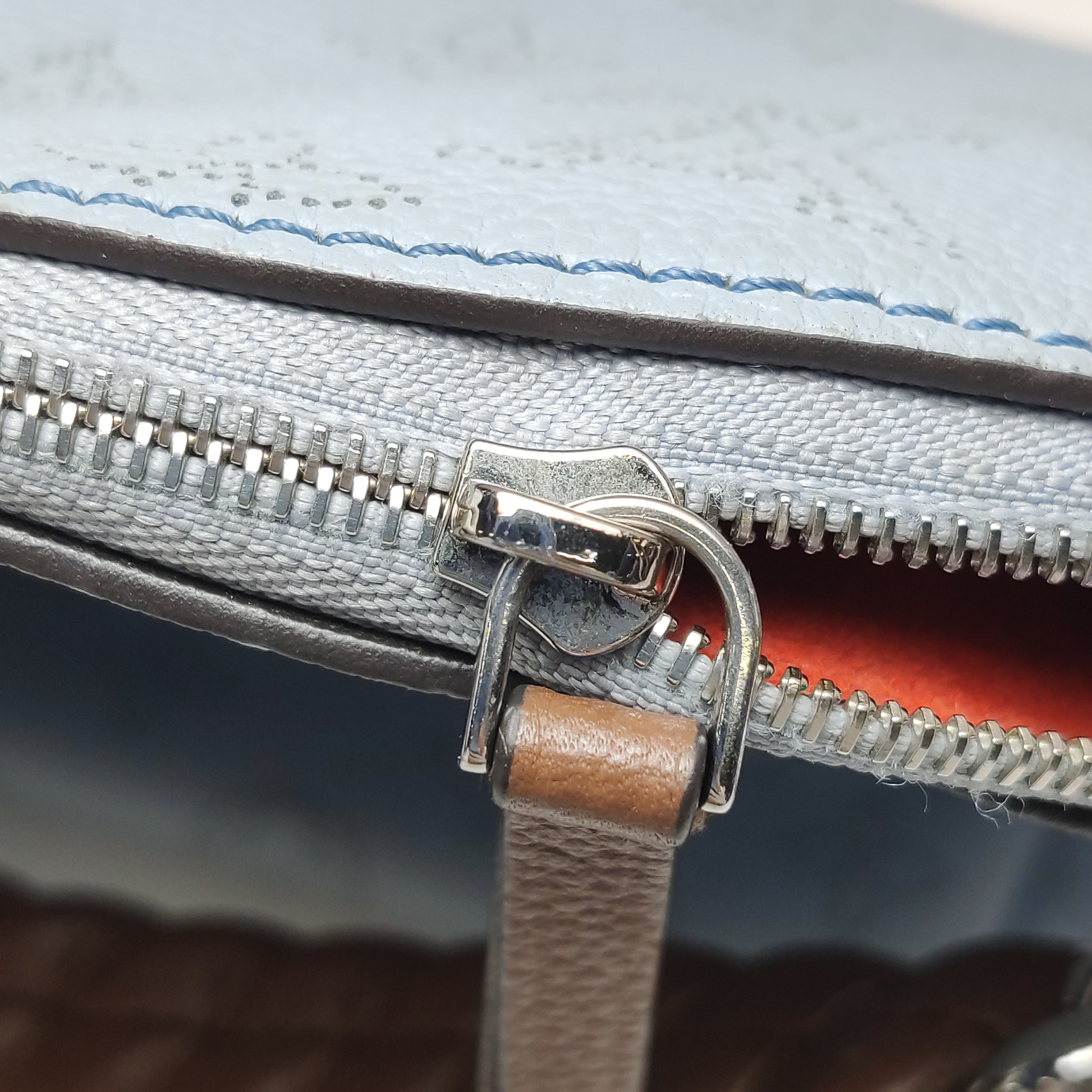 Louis Vuitton(LV) Babylone Handbag Mahina Leather BB — photo 12 of 14