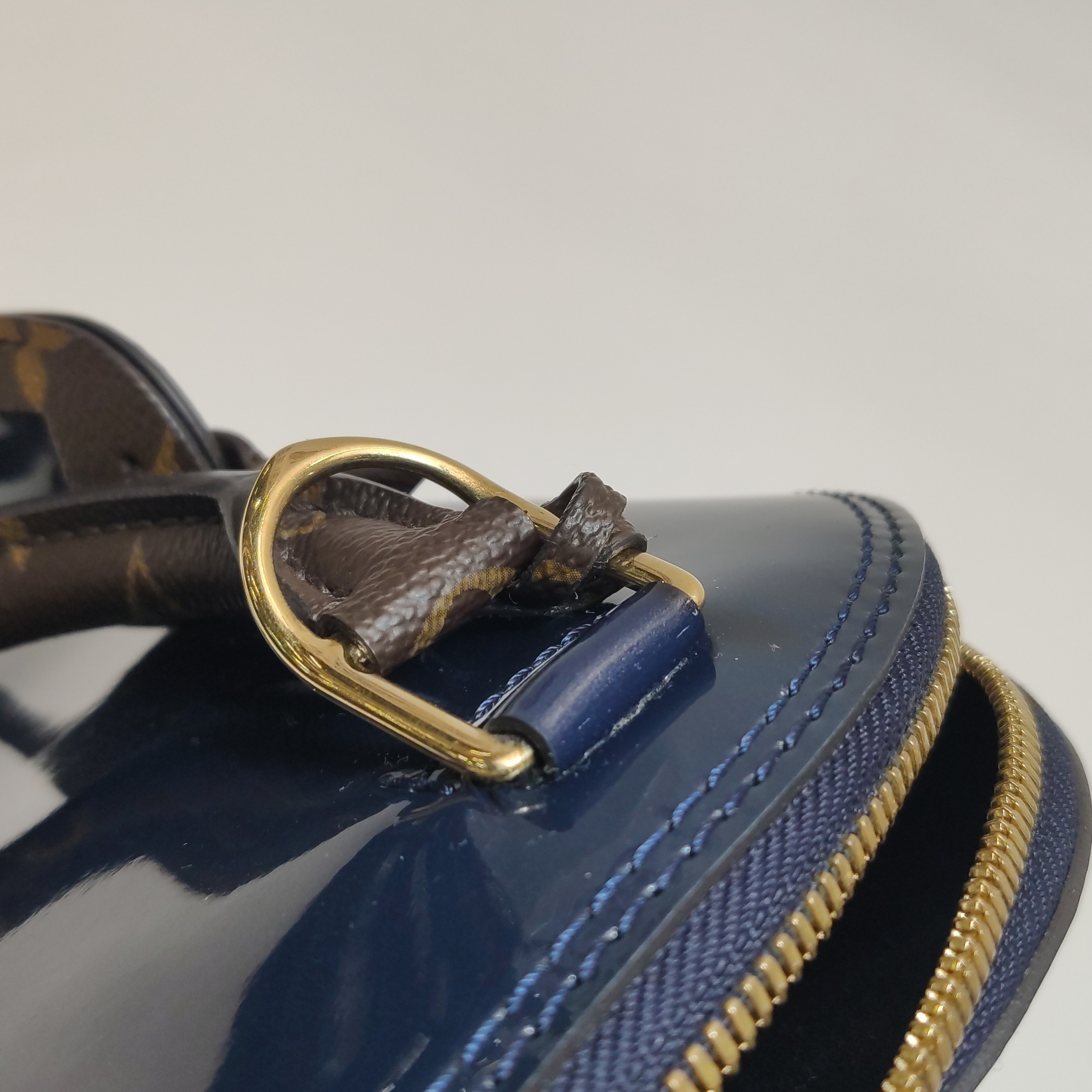 Louis Vuitton(LV) Alma Handbag Vernis with Monogram Canvas BB — photo 10 of 14