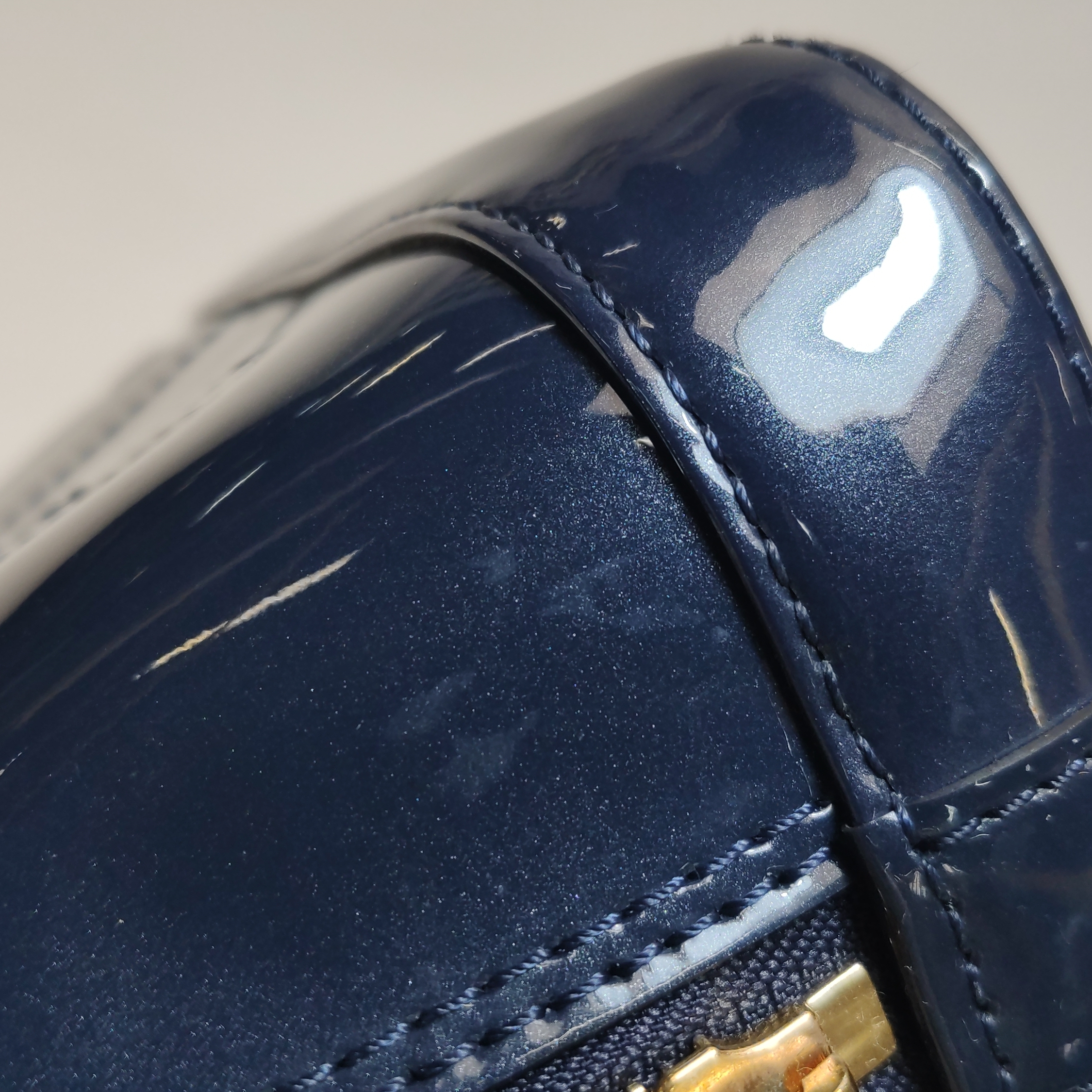 Louis Vuitton(LV) Alma Handbag Vernis with Monogram Canvas BB — photo 9 of 14