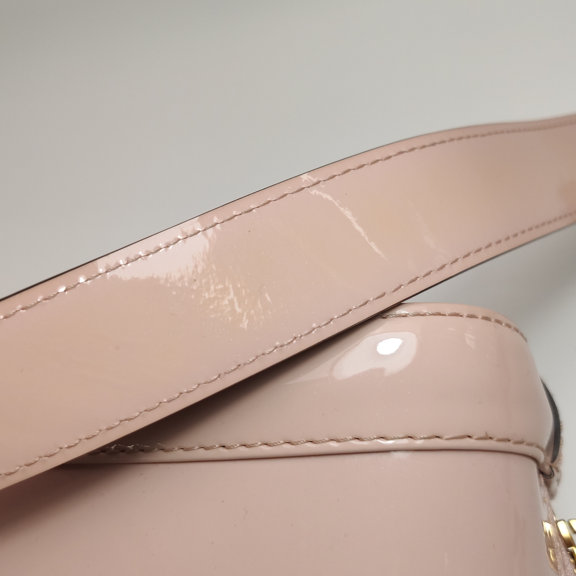Louis Vuitton(LV) Alma Handbag Vernis with Monogram Canvas BB — photo 17 of 18