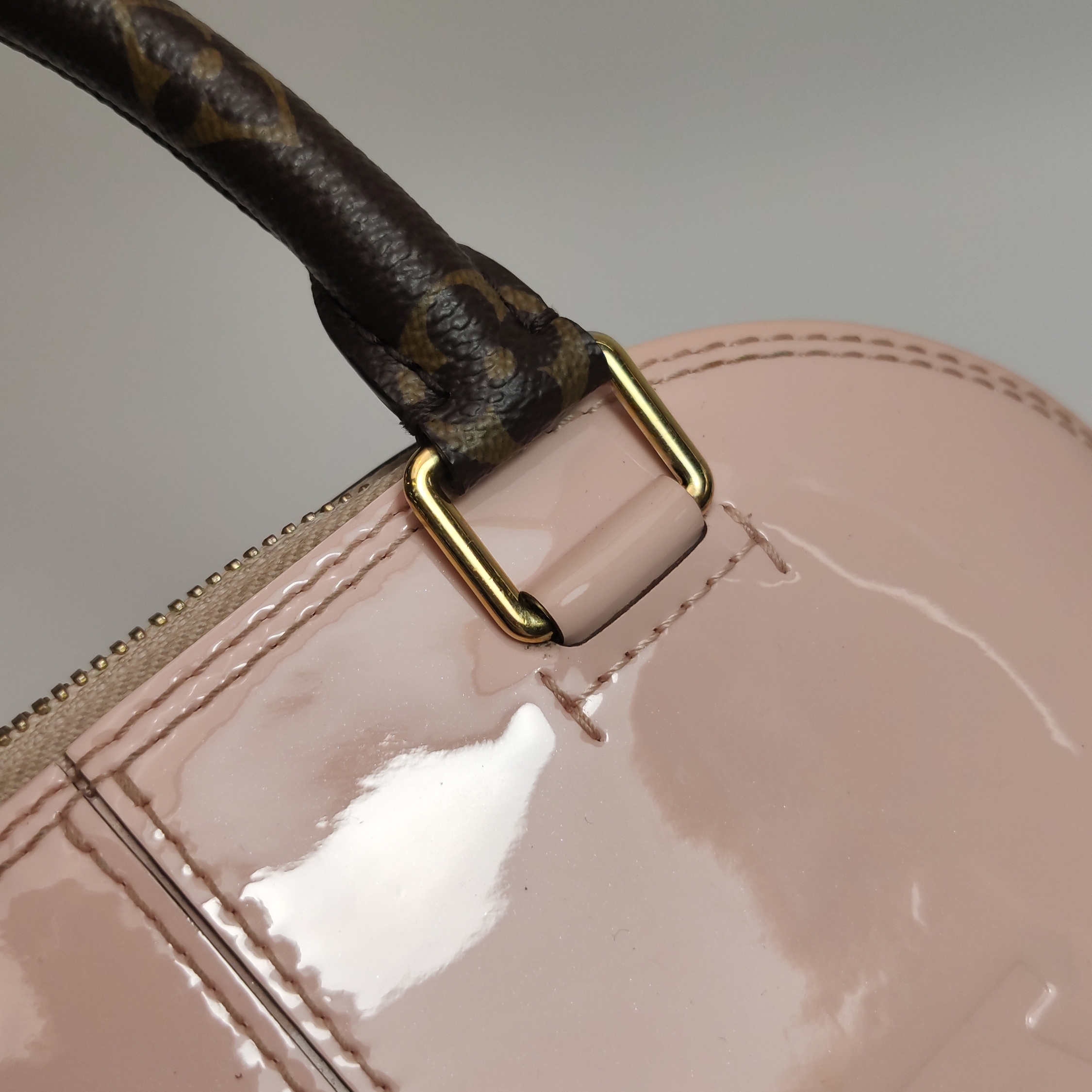 Louis Vuitton(LV) Alma Handbag Vernis with Monogram Canvas BB — photo 13 of 18