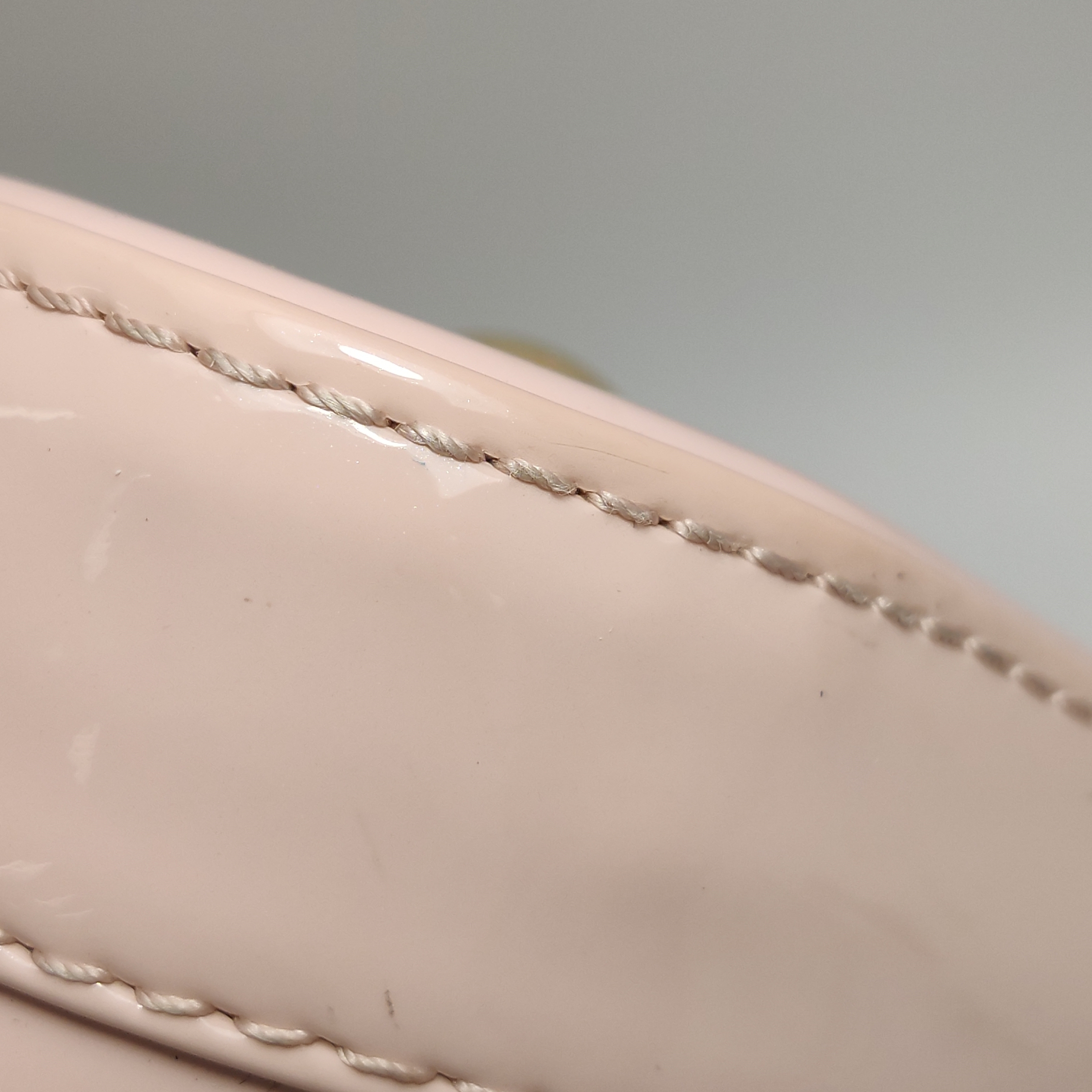 Louis Vuitton(LV) Alma Handbag Vernis with Monogram Canvas BB — photo 15 of 18