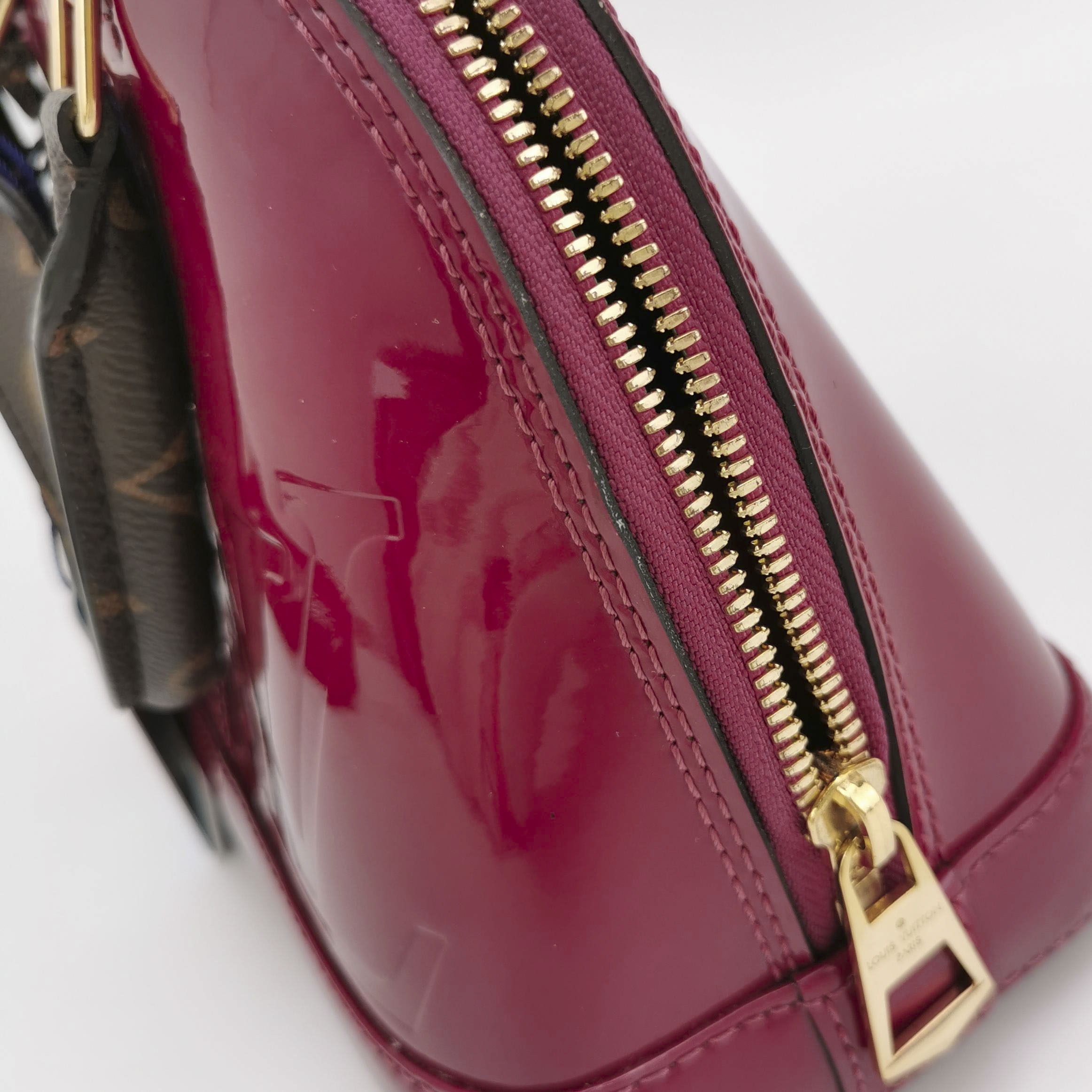 Louis Vuitton(LV) Alma Handbag Vernis with Monogram Canvas BB — photo 7 of 10