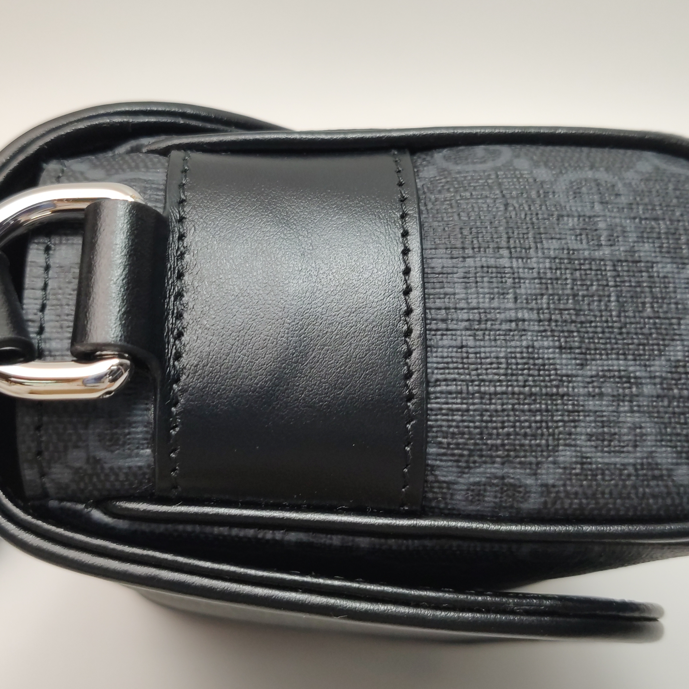 Gucci Flap Crossbody Bag GG Rubber Effect Super Mini — photo 12 of 12