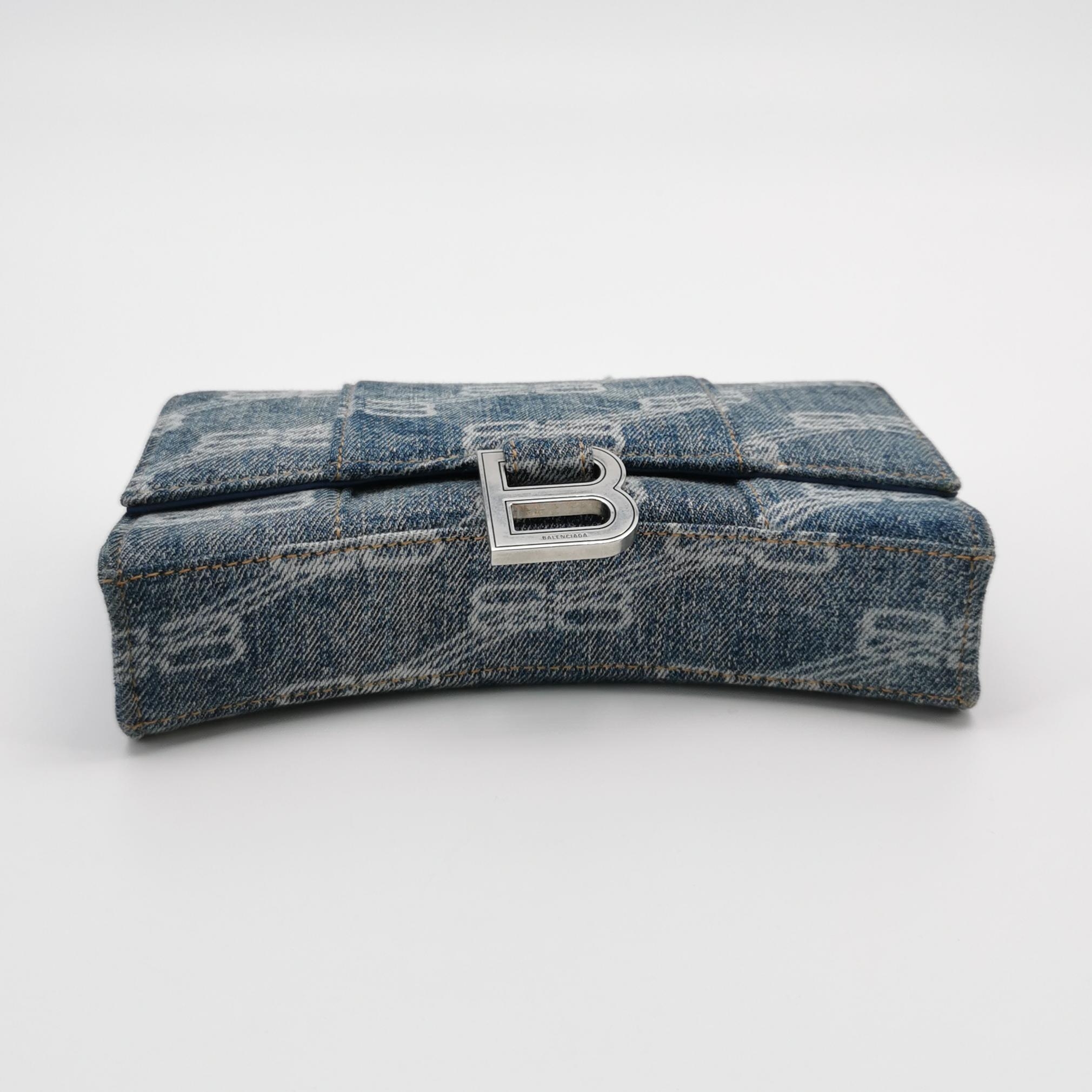 Balenciaga Hourglass Chain Wallet BB Monogram Denim — photo 6 of 14
