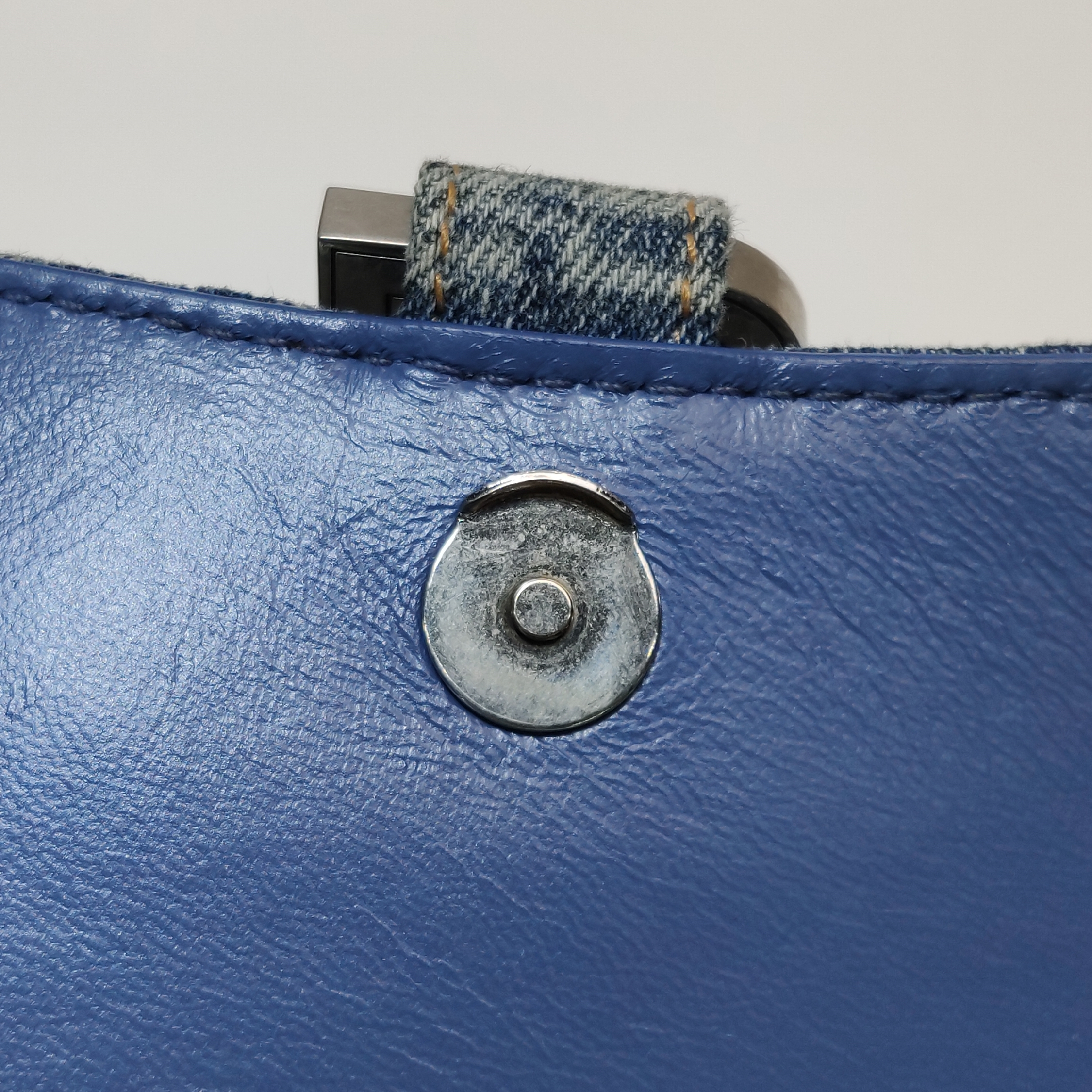 Balenciaga Hourglass Chain Wallet BB Monogram Denim — photo 10 of 14