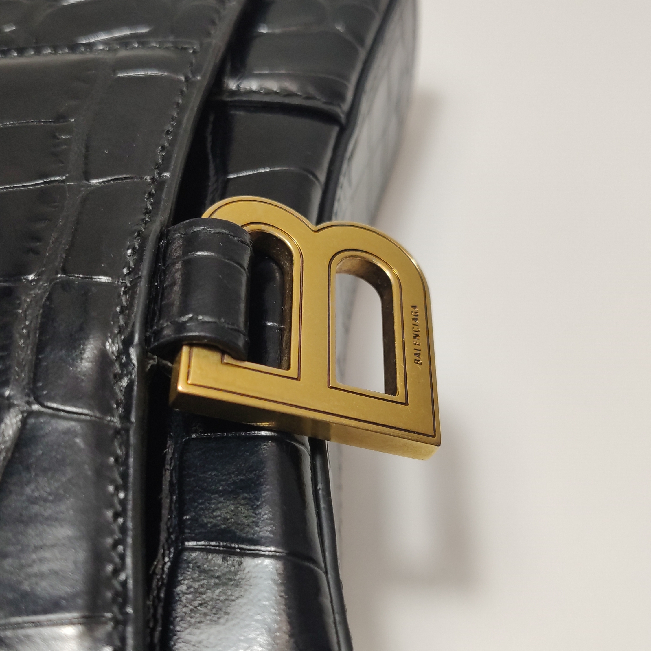Balenciaga Hourglass Chain Wallet Crocodile Embossed Leather — photo 10 of 15