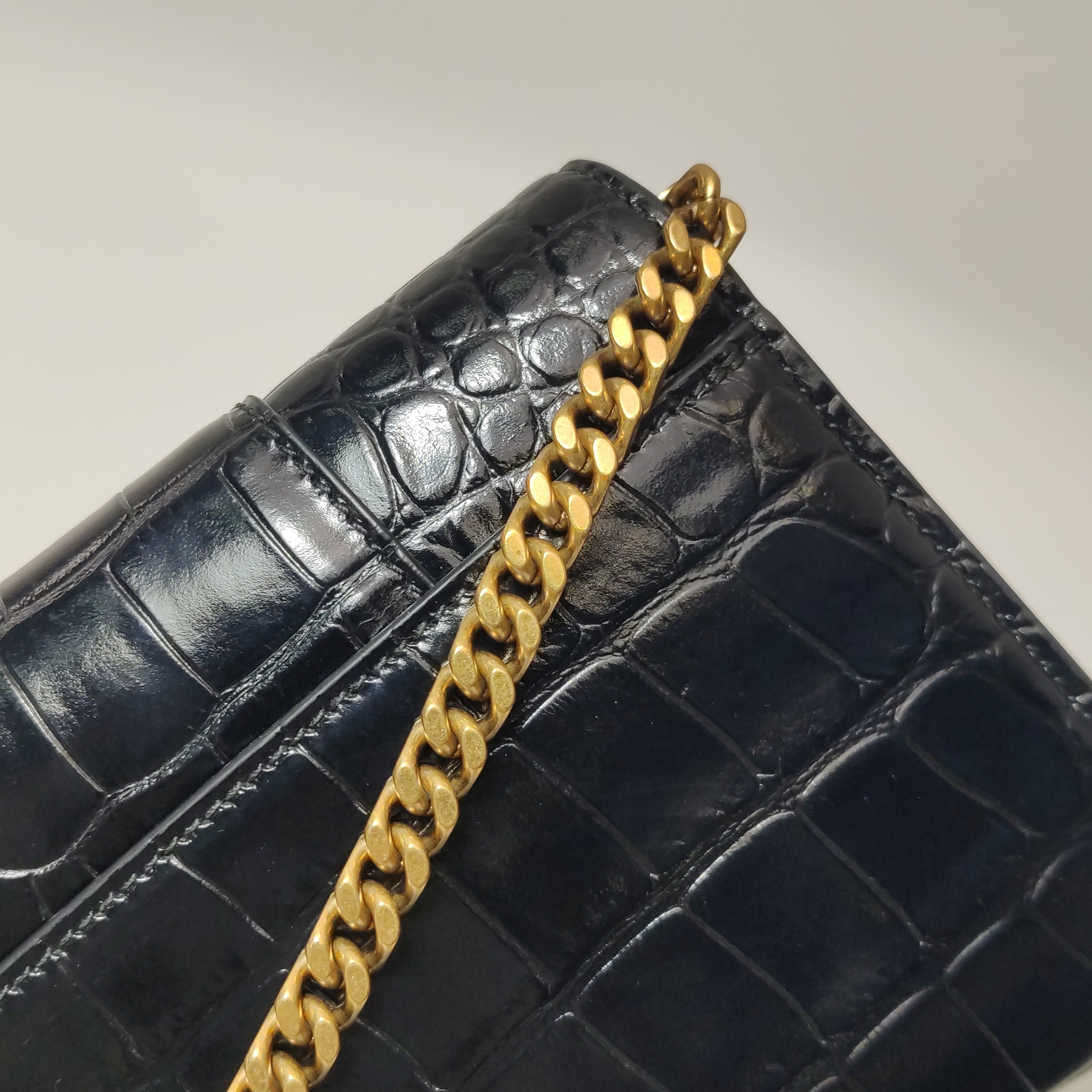 Balenciaga Hourglass Chain Wallet Crocodile Embossed Leather — photo 12 of 15