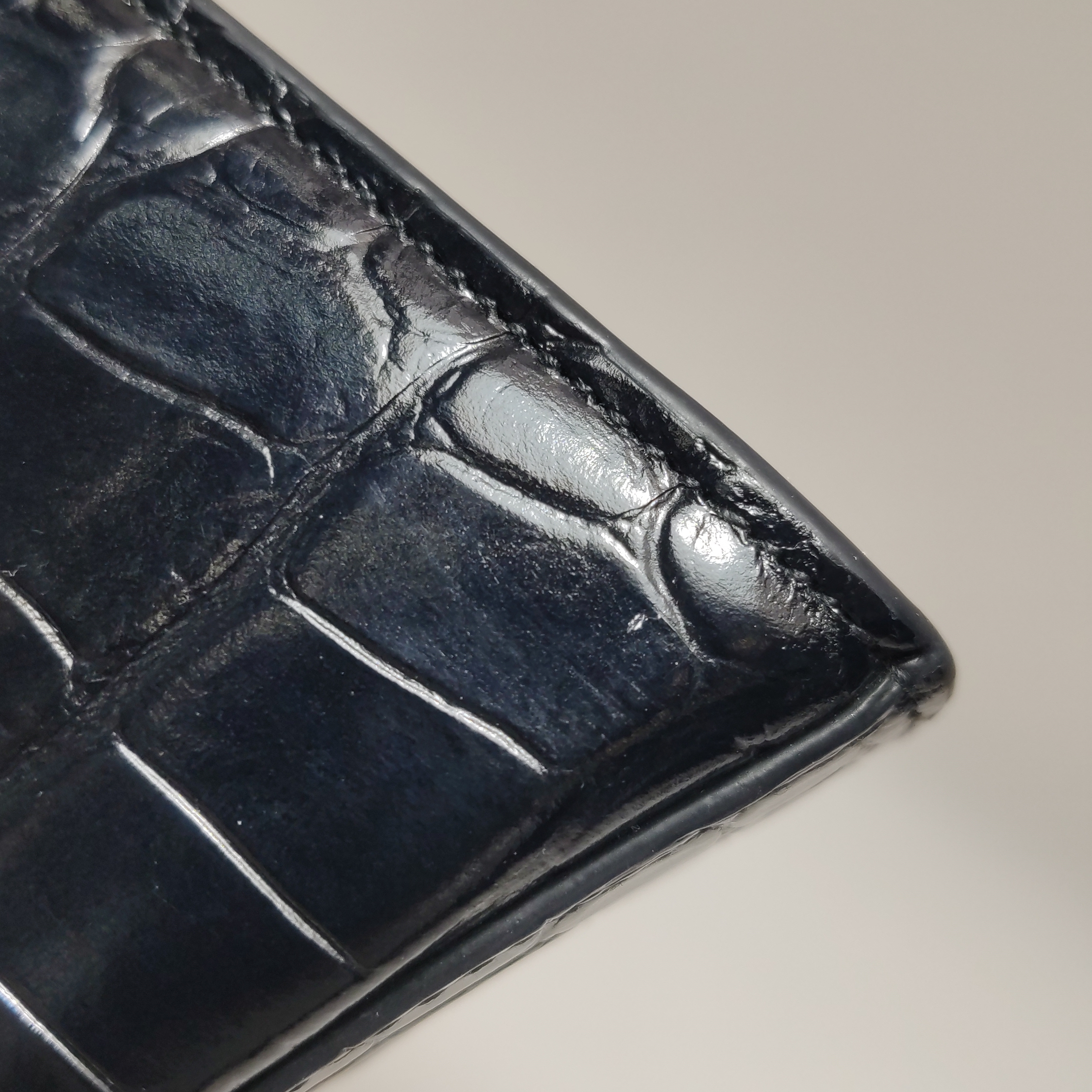 Balenciaga Hourglass Chain Wallet Crocodile Embossed Leather — photo 13 of 15