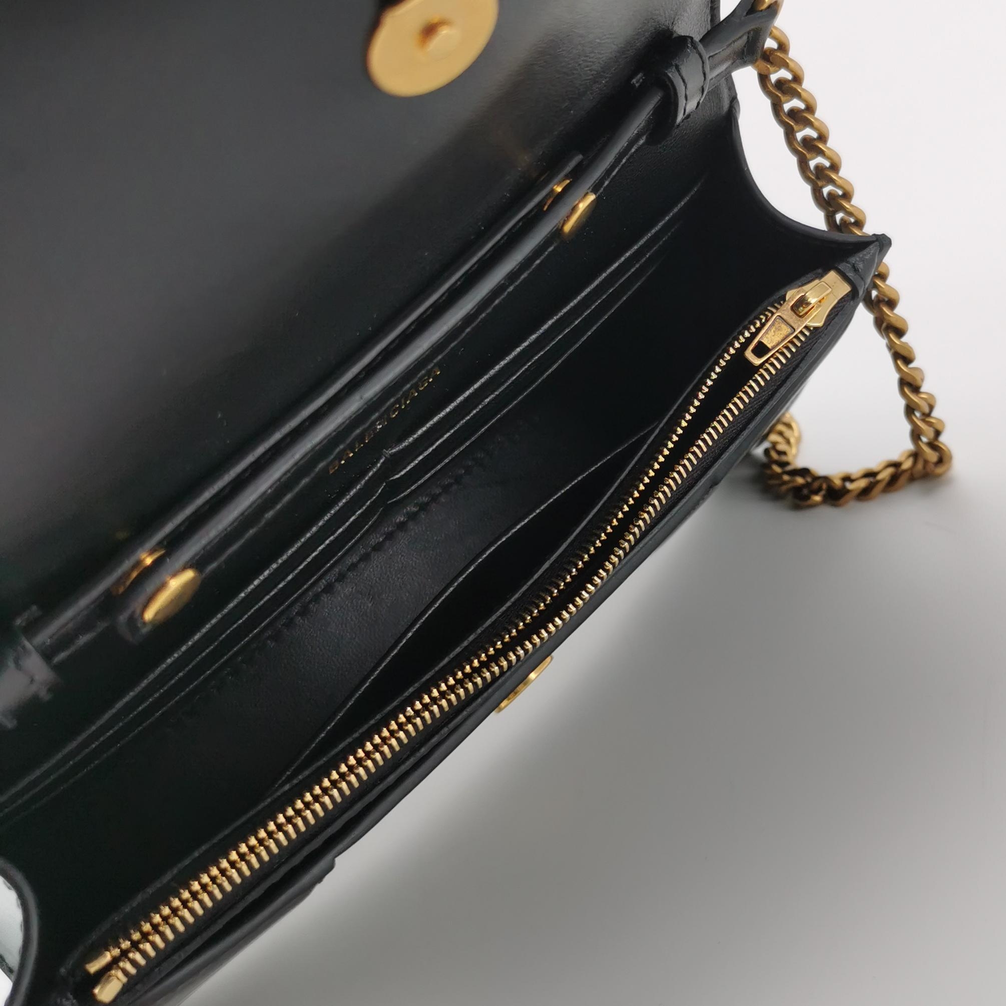 Balenciaga Hourglass Chain Wallet Leather — photo 7 of 13