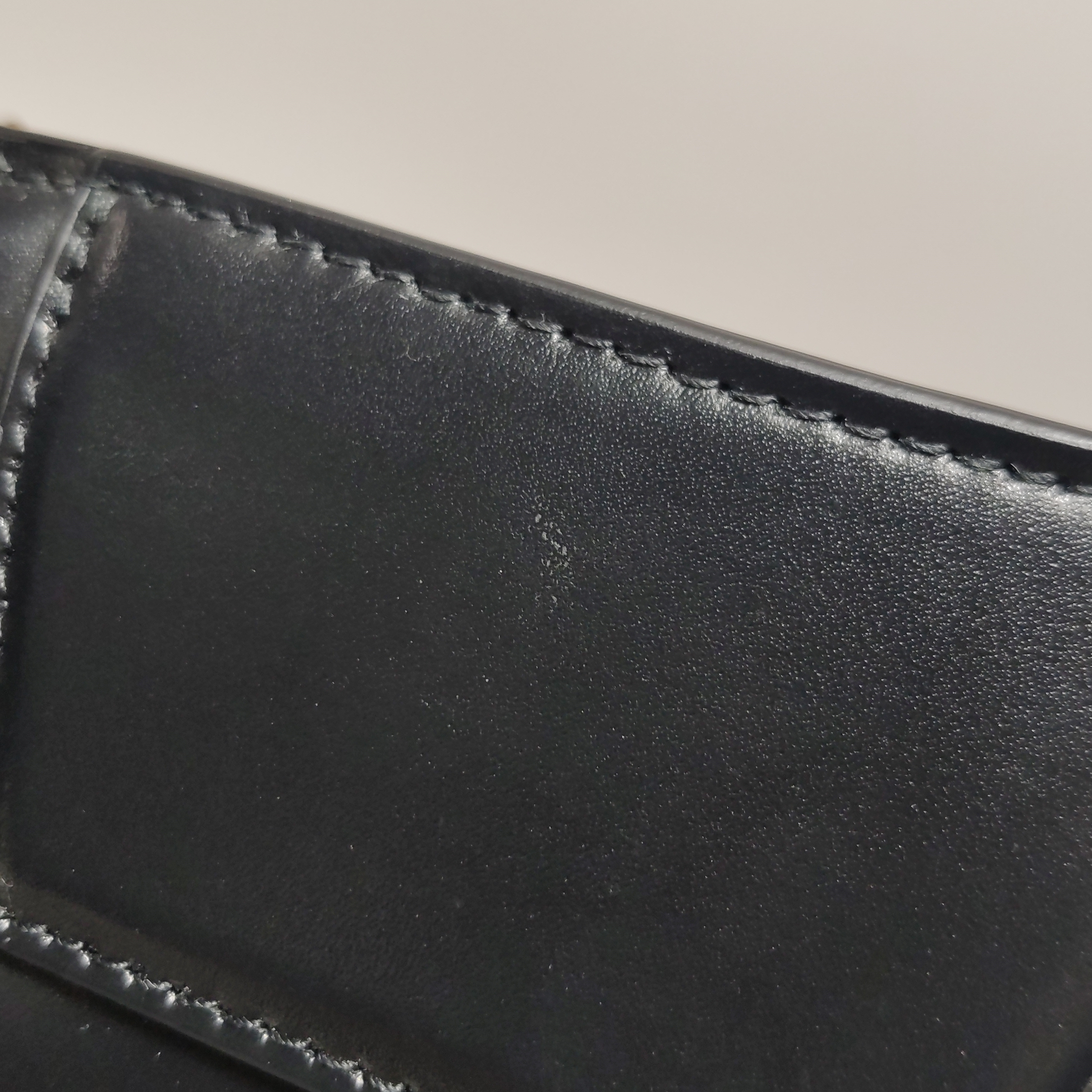 Balenciaga Hourglass Chain Wallet Leather — photo 12 of 13