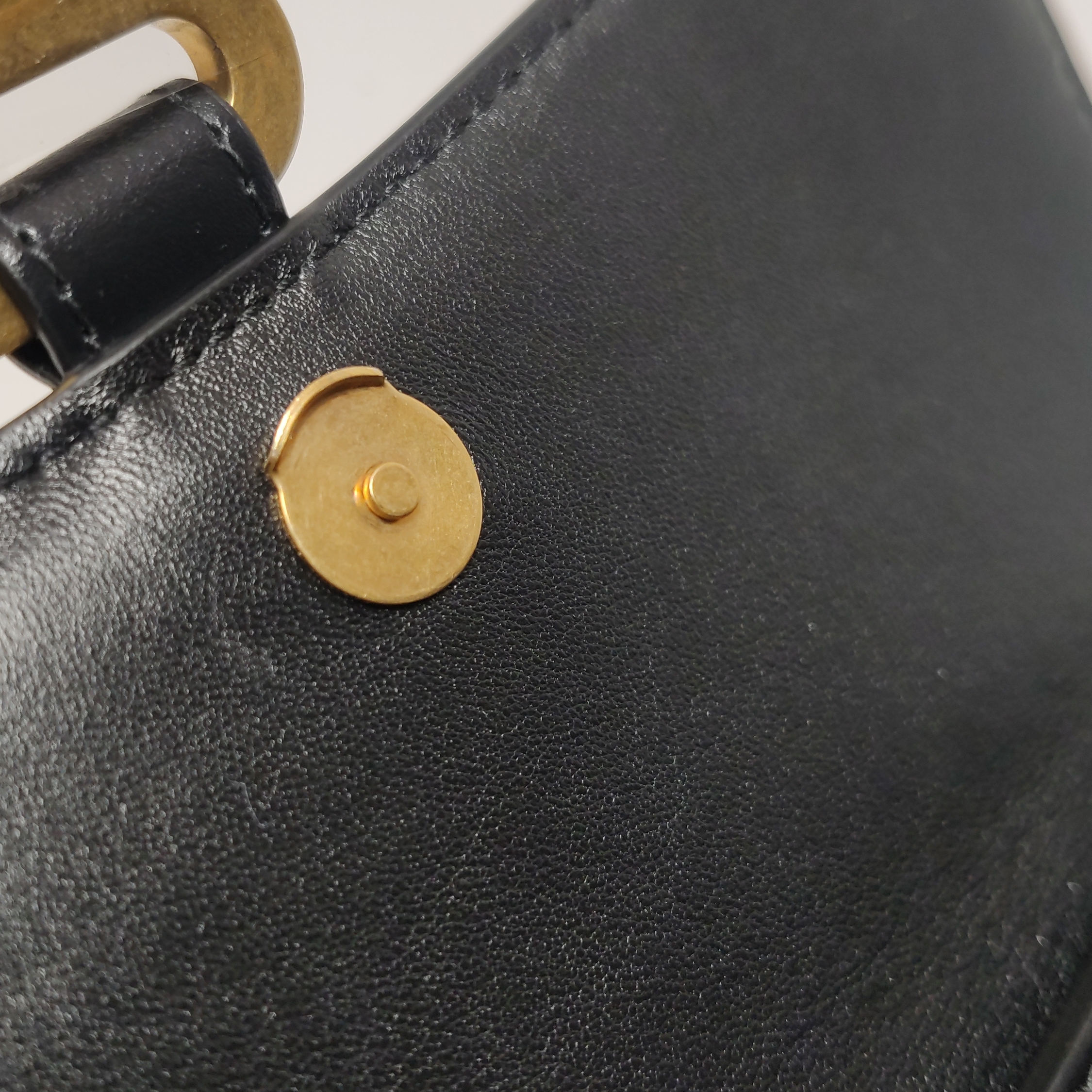 Balenciaga Hourglass Chain Wallet Leather — photo 10 of 13