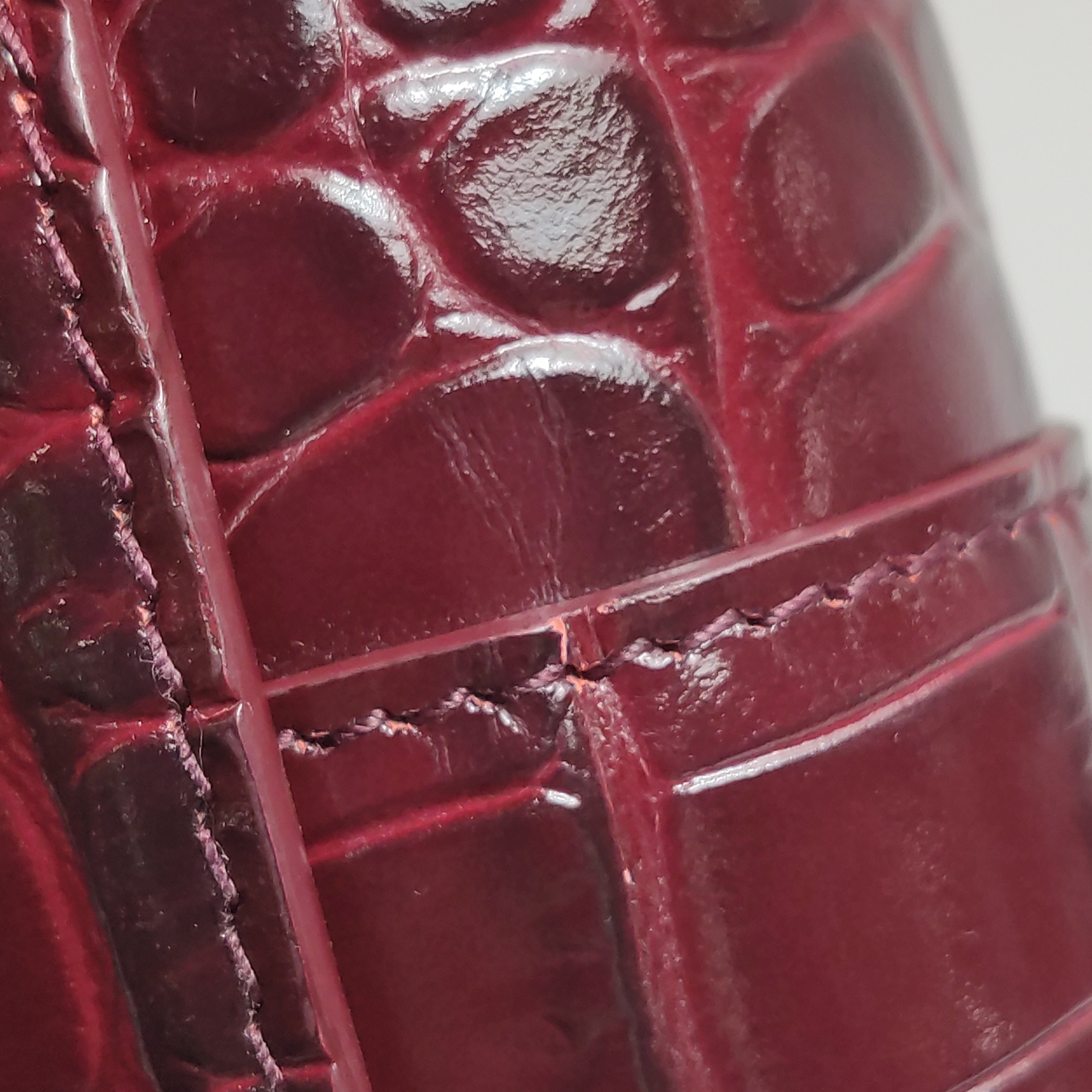 Balenciaga Hourglass Chain Wallet Crocodile Embossed Leather — photo 11 of 15
