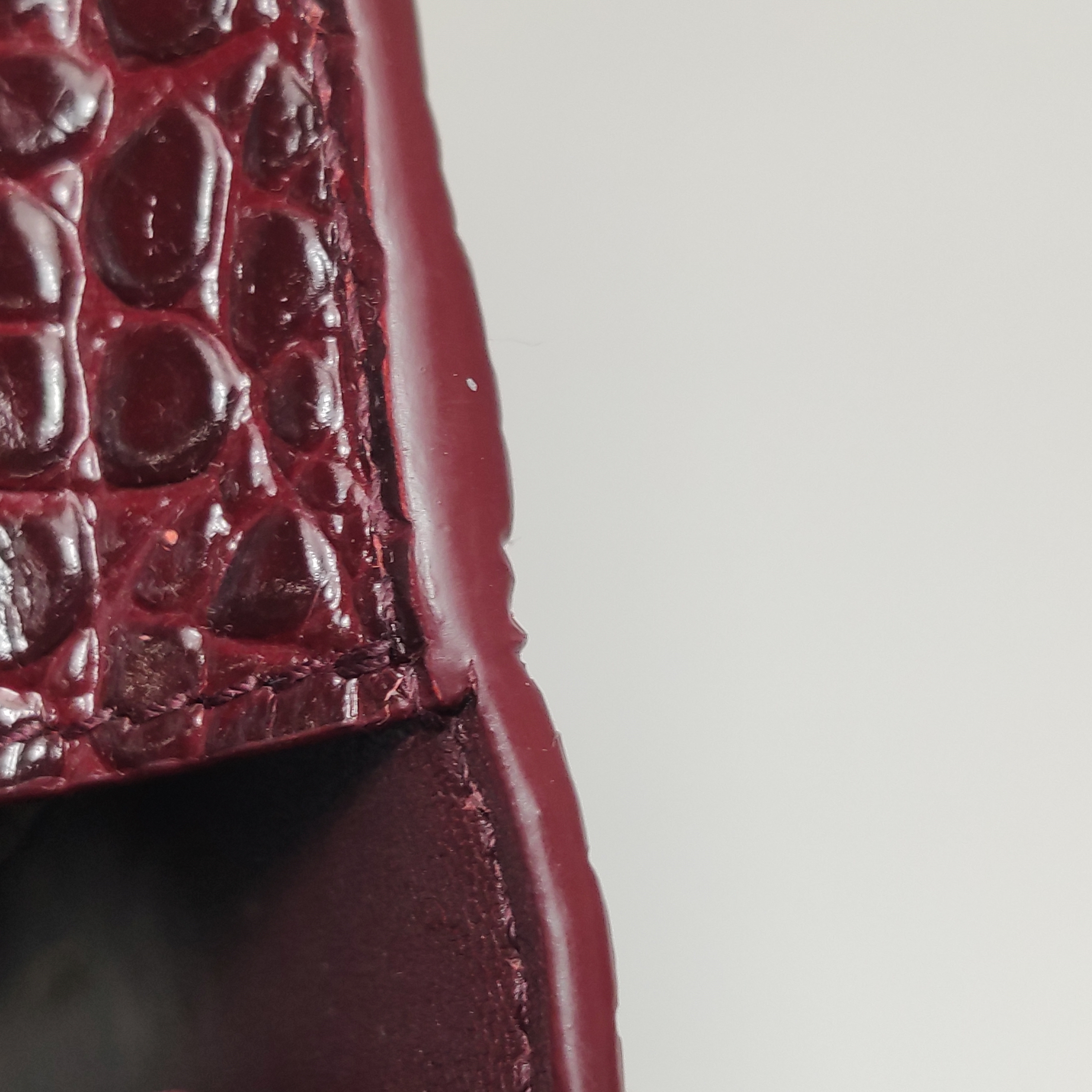 Balenciaga Hourglass Chain Wallet Crocodile Embossed Leather — photo 14 of 15