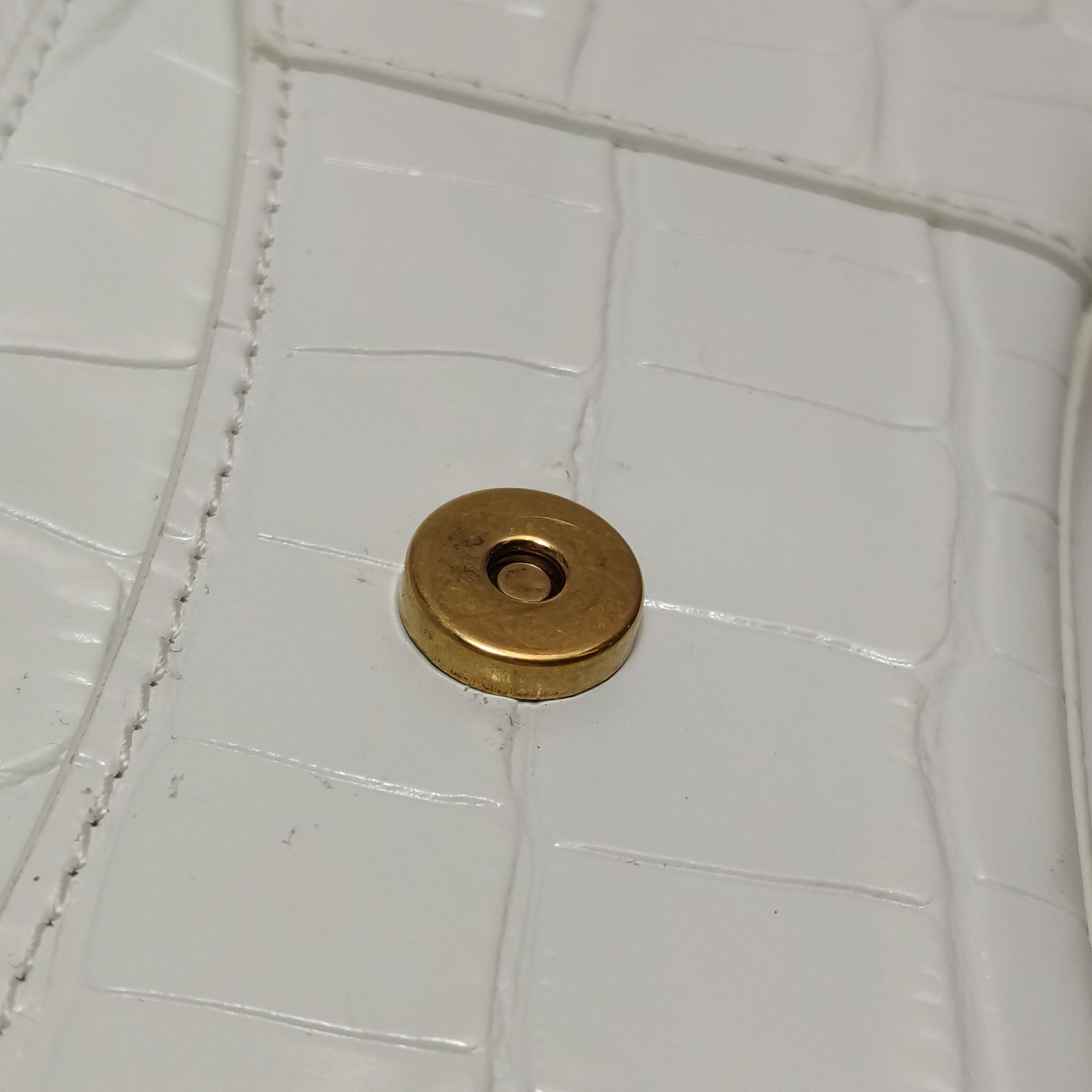 Balenciaga Hourglass Chain Wallet Crocodile Embossed Leather — photo 12 of 19