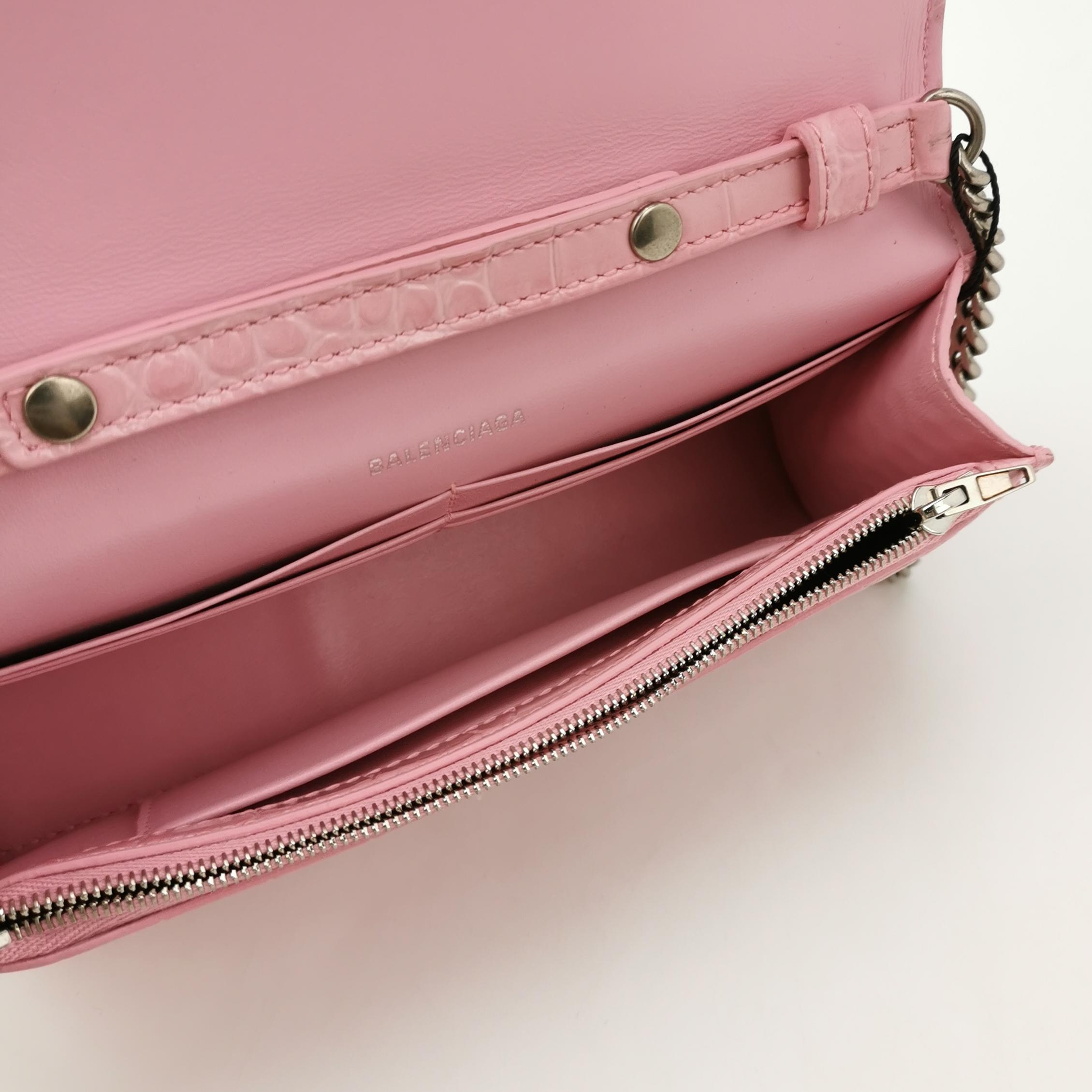 Balenciaga Hourglass Chain Wallet Crocodile Embossed Leather — photo 5 of 14