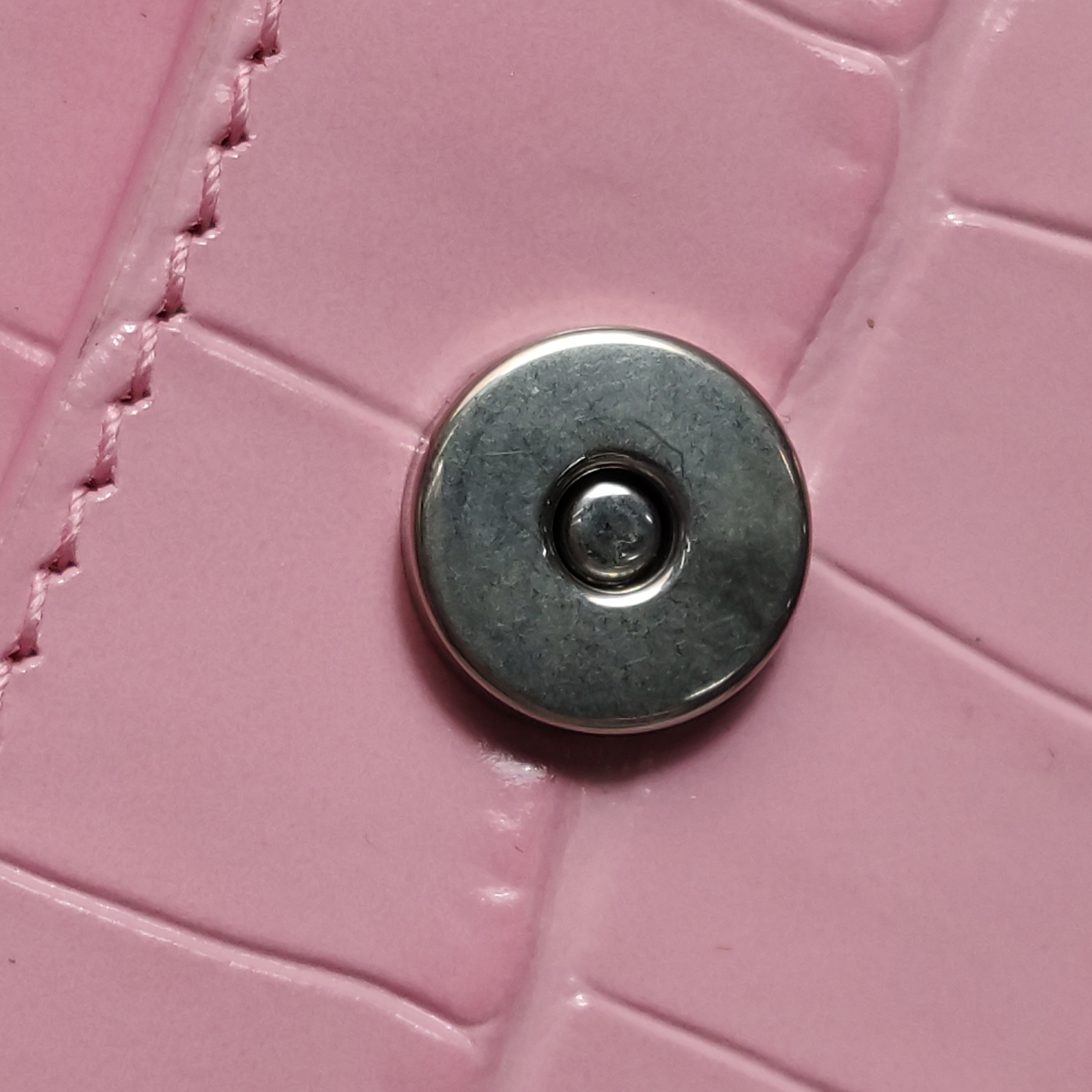 Balenciaga Hourglass Chain Wallet Crocodile Embossed Leather — photo 10 of 14