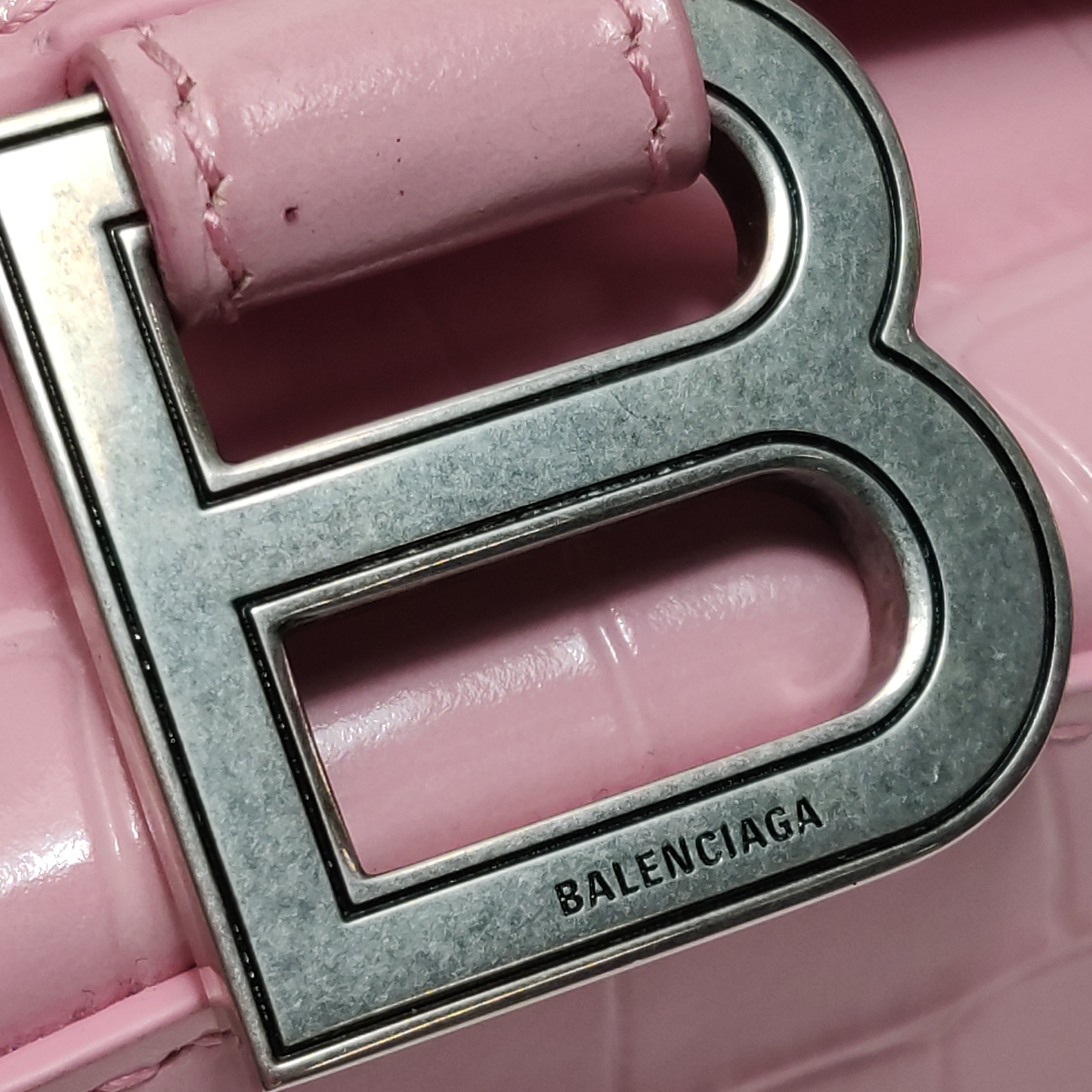 Balenciaga Hourglass Chain Wallet Crocodile Embossed Leather — photo 13 of 14