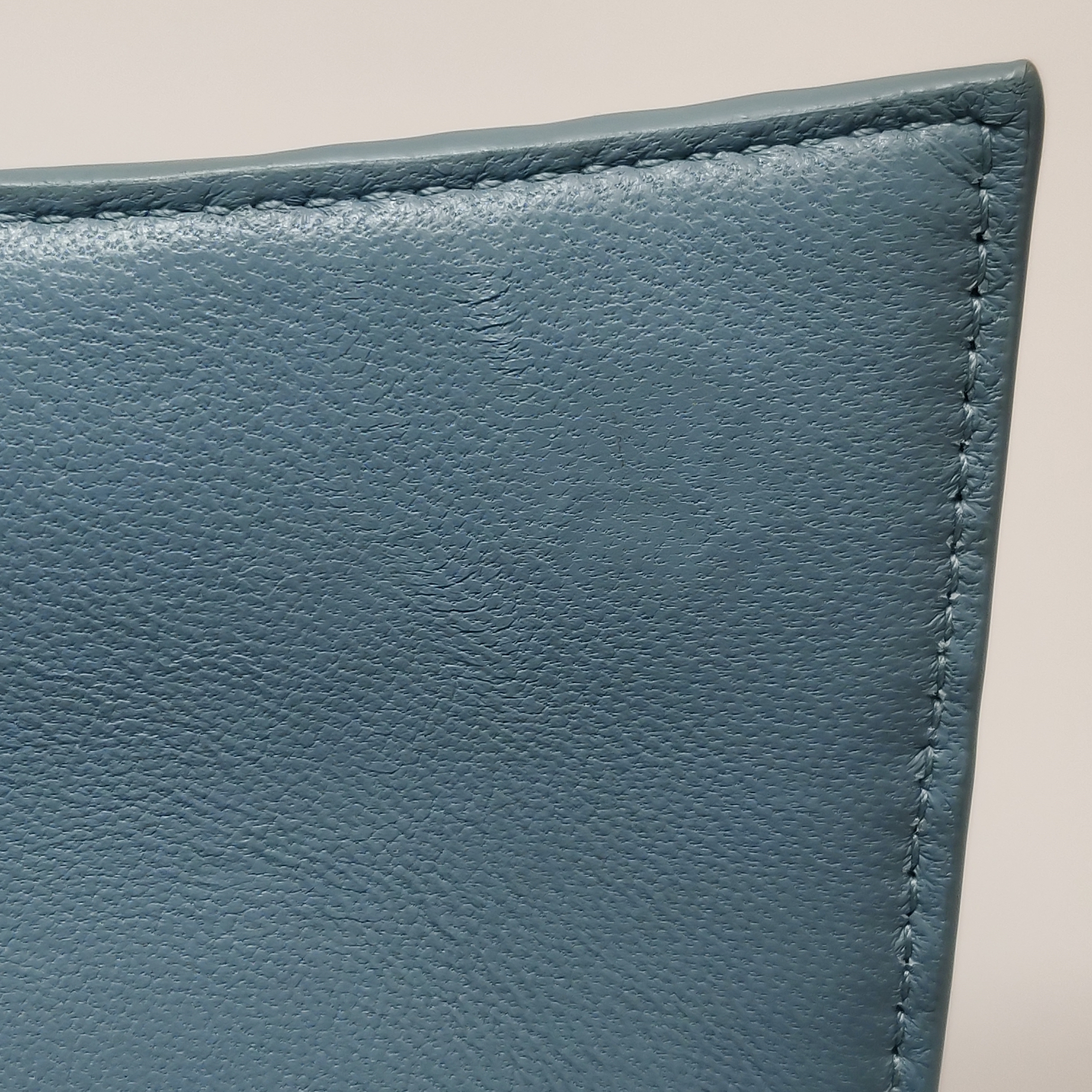 Balenciaga Hourglass Chain Wallet Crocodile Embossed Leather — photo 13 of 17