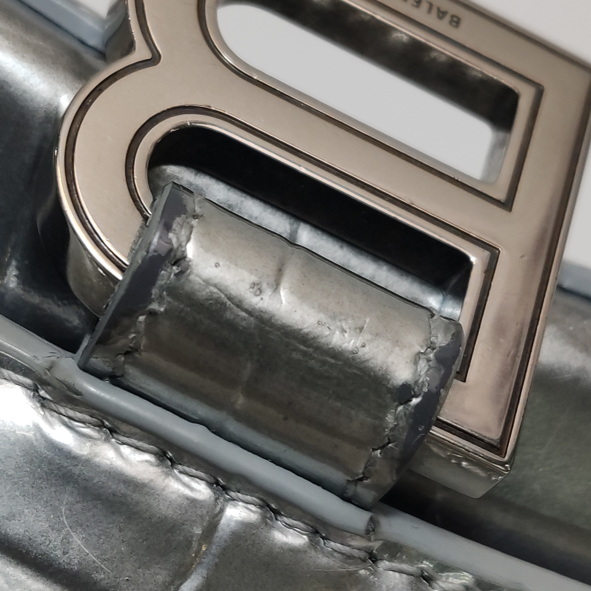 Balenciaga Hourglass Chain Wallet Crocodile Embossed Leather — photo 14 of 19