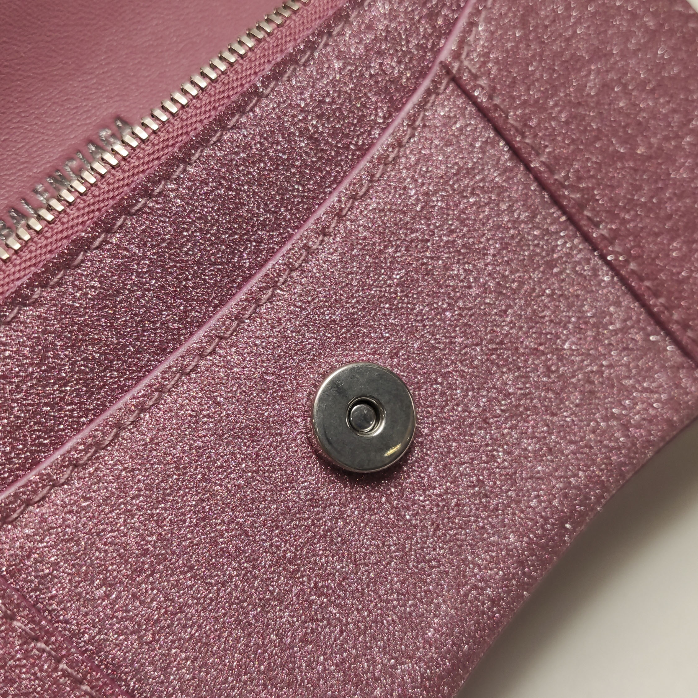 Balenciaga Hourglass Chain Wallet Glitter Leather — photo 8 of 9