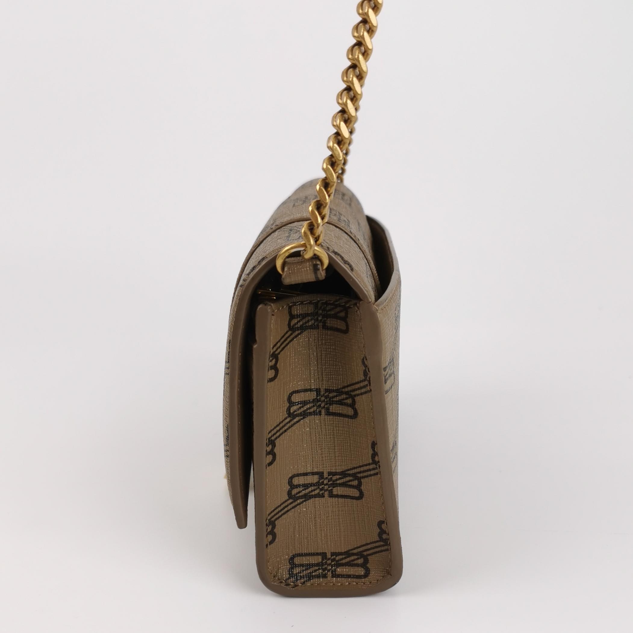 Balenciaga Hourglass Chain Wallet BB Monogram — photo 3 of 16